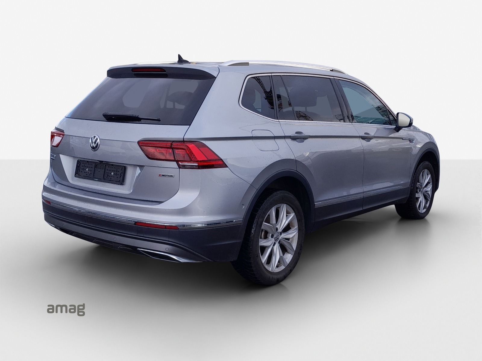 VW Tiguan Allspace 2.0TSI Highline 4Motion DSG-image-4