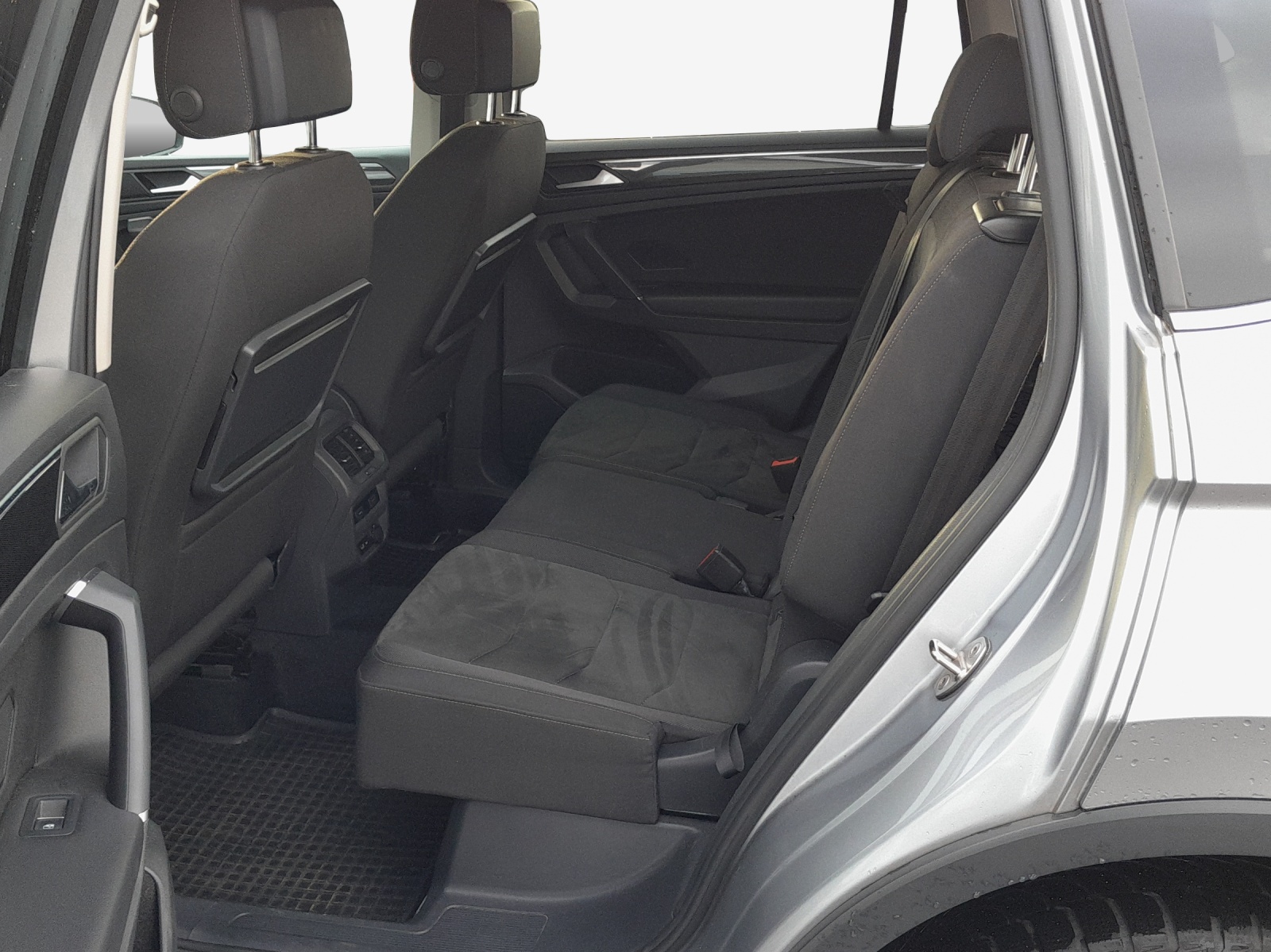 VW Tiguan Allspace 2.0TSI Highline 4Motion DSG-image-11