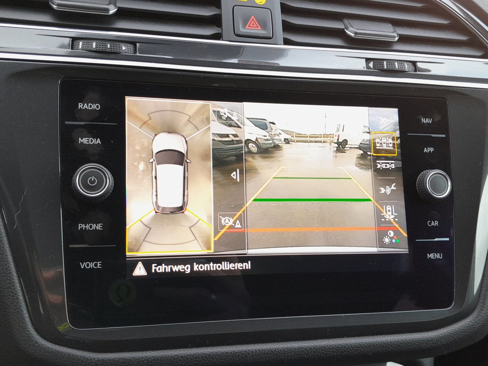 VW Tiguan Allspace 2.0TSI Highline 4Motion DSG-image-15