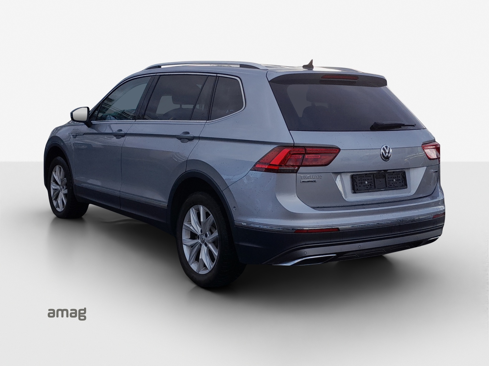VW Tiguan Allspace 2.0TSI Highline 4Motion DSG-image-2