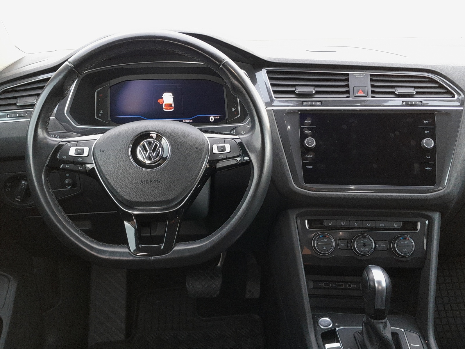 VW Tiguan Allspace 2.0TSI Highline 4Motion DSG-image-8