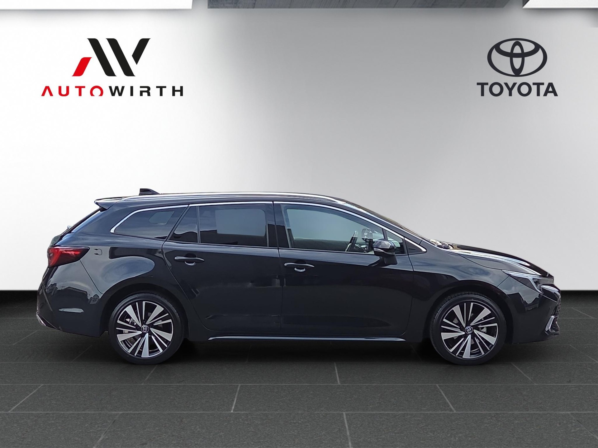 TOYOTA Corolla Touring Sports 1.8 HSD Trend-image-3
