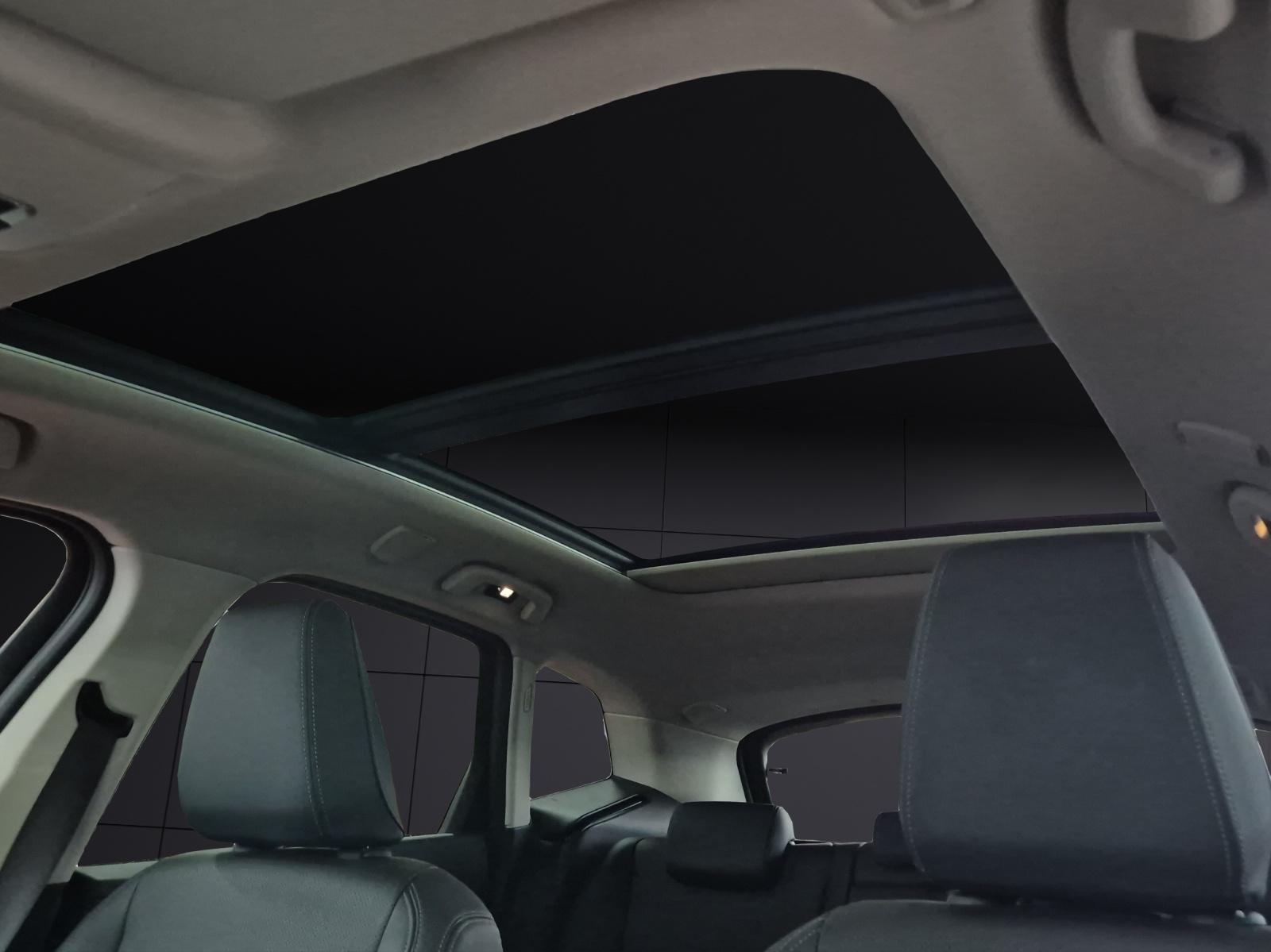 BMW 218d Active Tourer-image-13