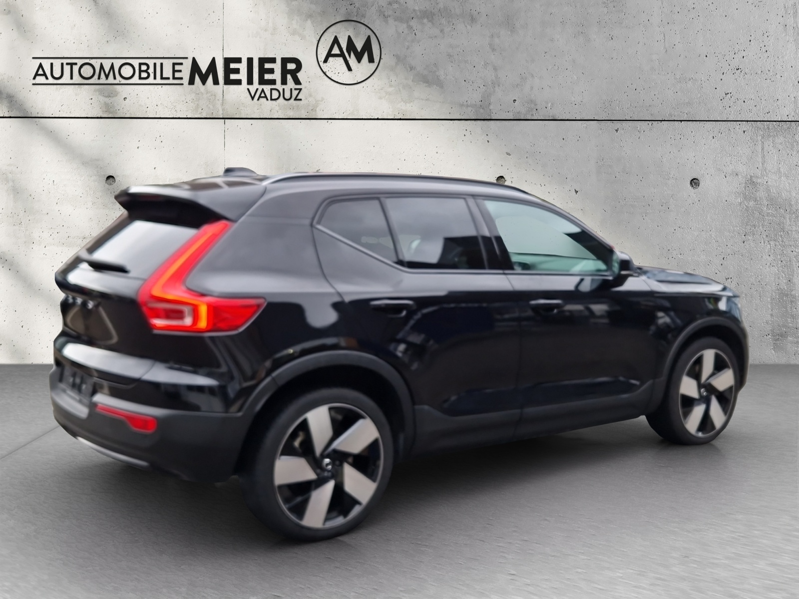 VOLVO XC40 E80 Twin Ultimate AWD-showroom-element-3