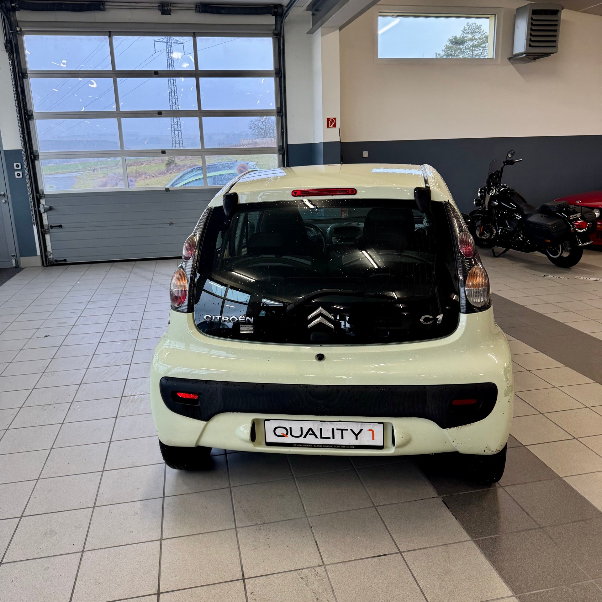CITROEN C1 1.0i Chic (SX) SensoDrive-image-6