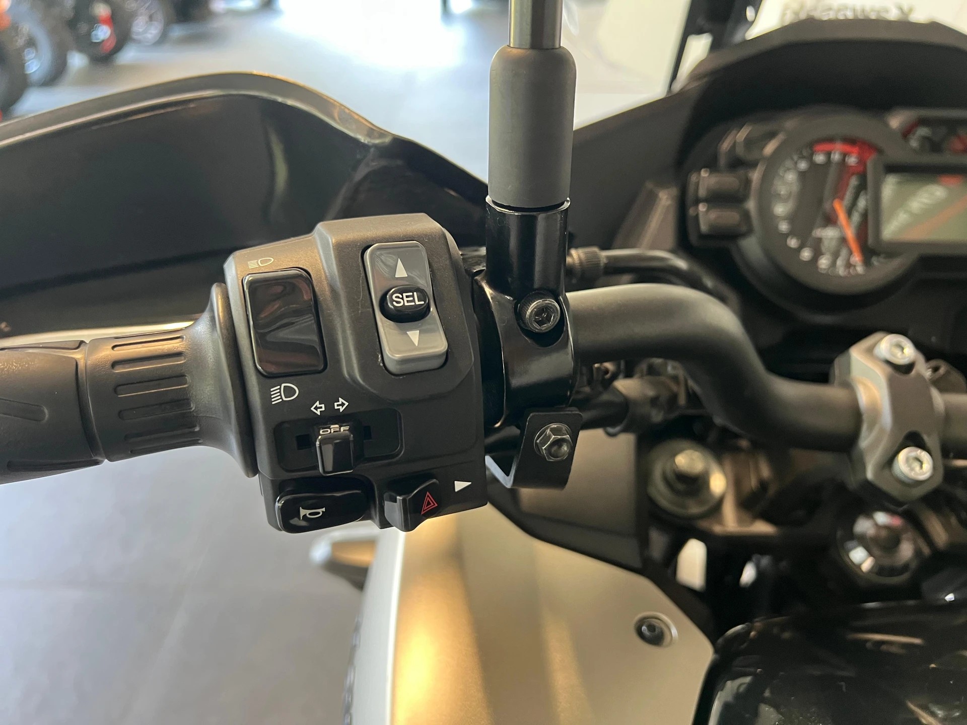 KAWASAKI Versys 1000-image-10