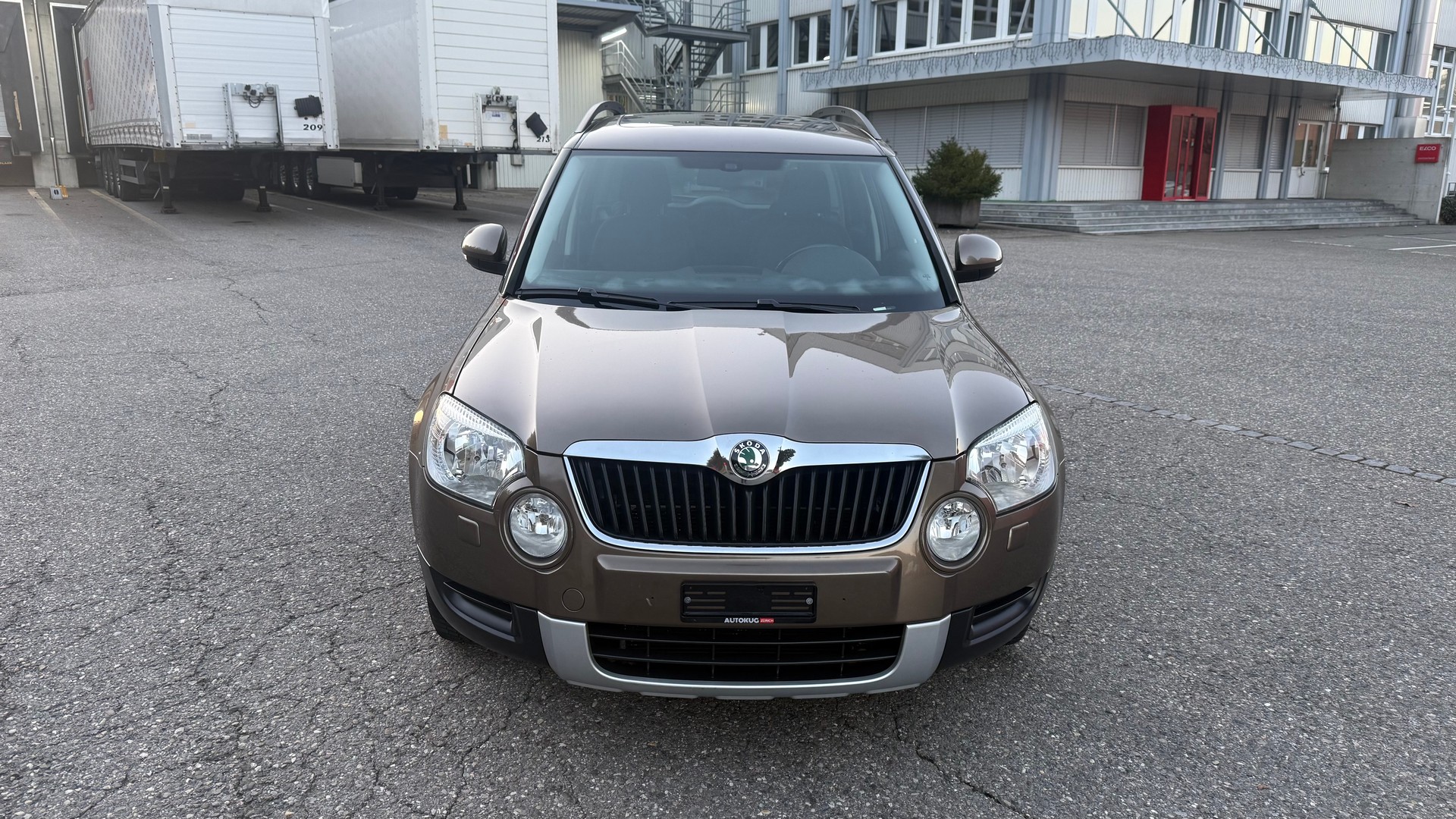 SKODA Yeti 1.8 TSI Ambition 4x4 ab MFK-image-0