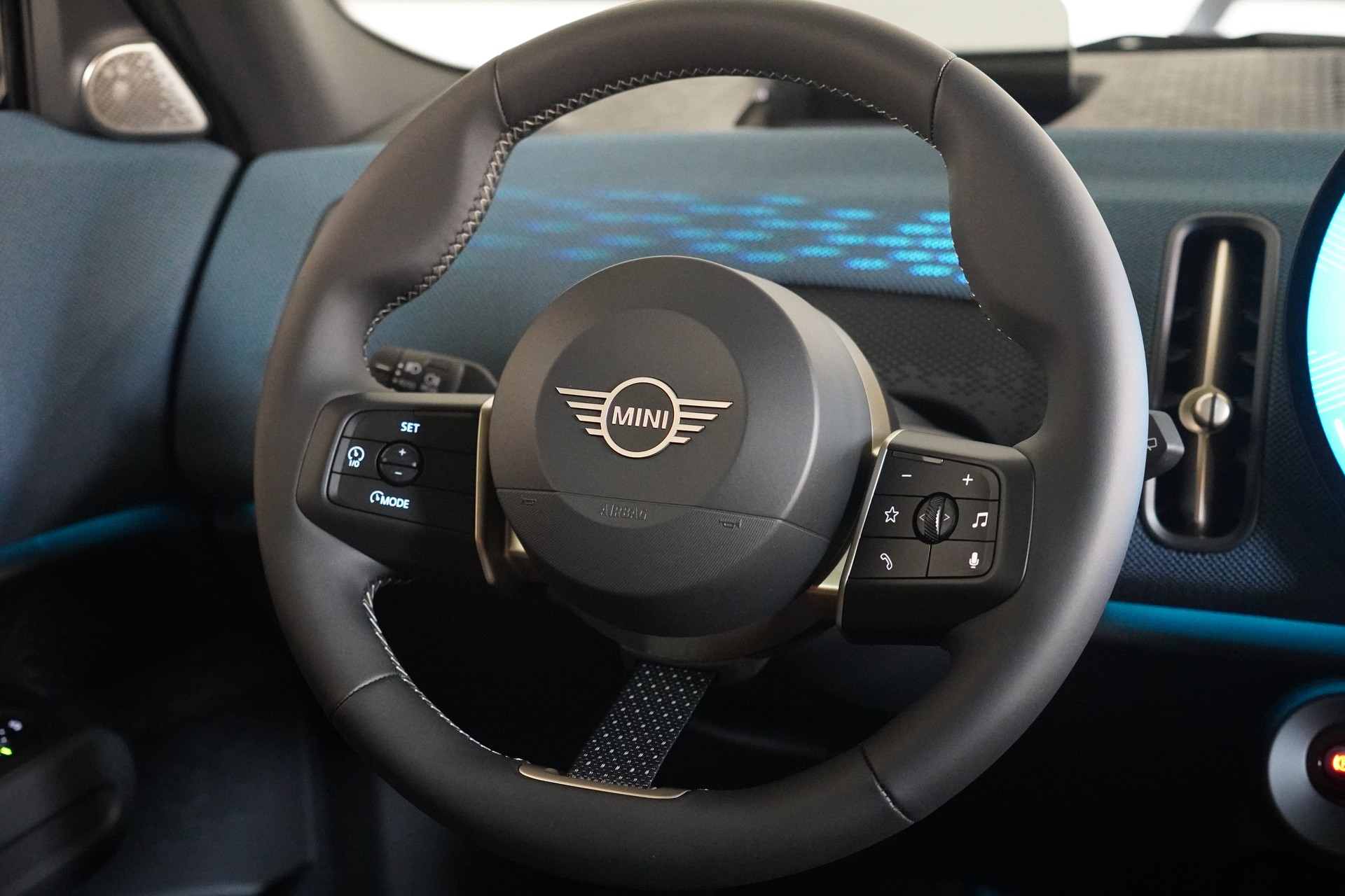 MINI Countryman S ALL4 Steptronic-image-22
