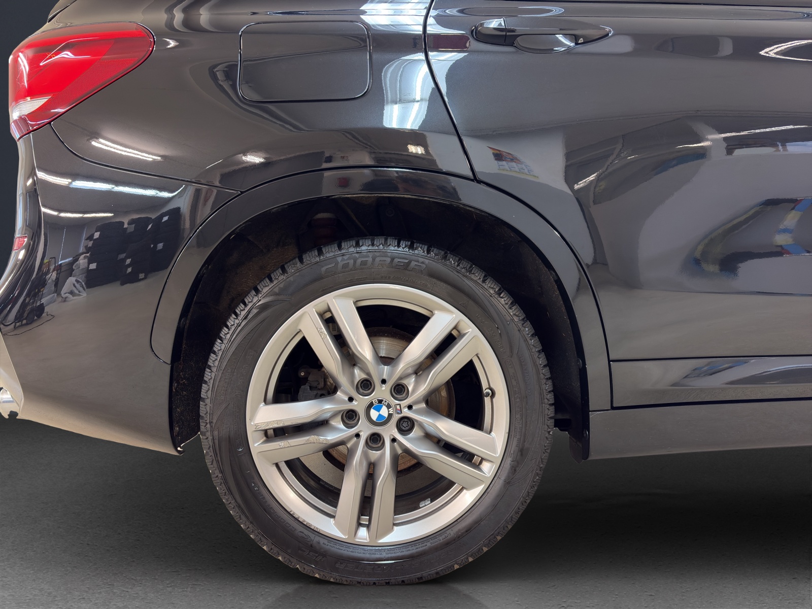 BMW X1 xDrive 18d M Sport-image-5