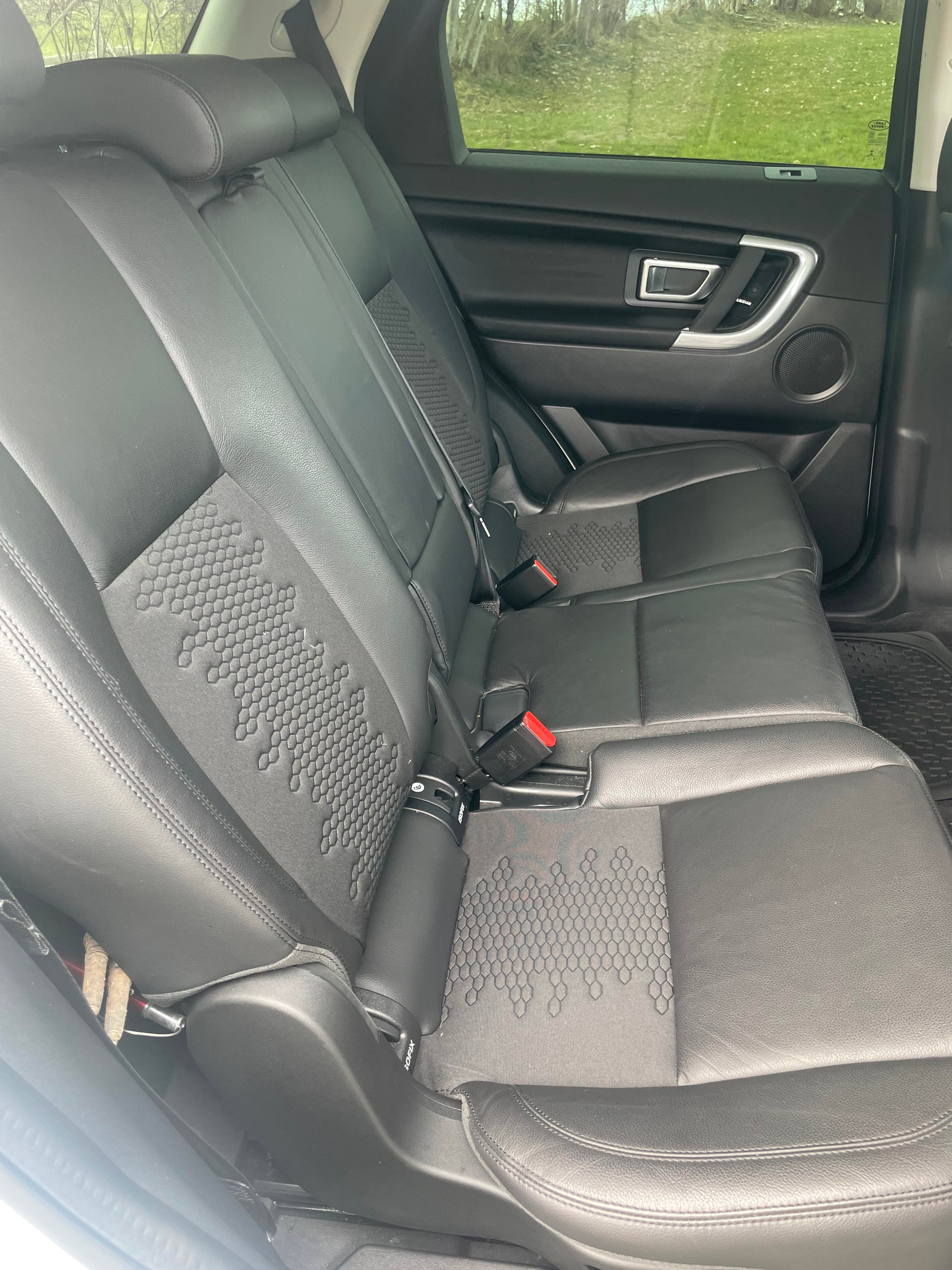 LAND ROVER Discovery Sport 2.0 SD4 SE AT9-image-5