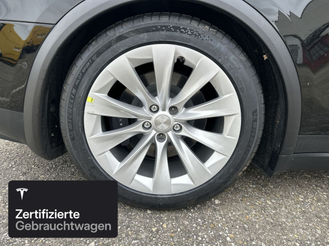 TESLA Model X Long Range AWD-image-9