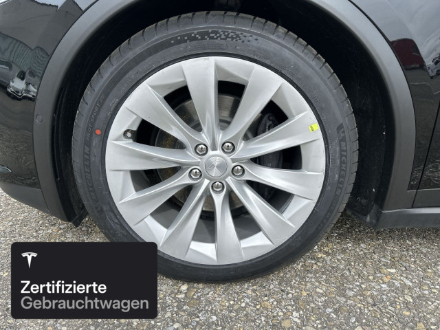 TESLA Model X Long Range AWD-image-4