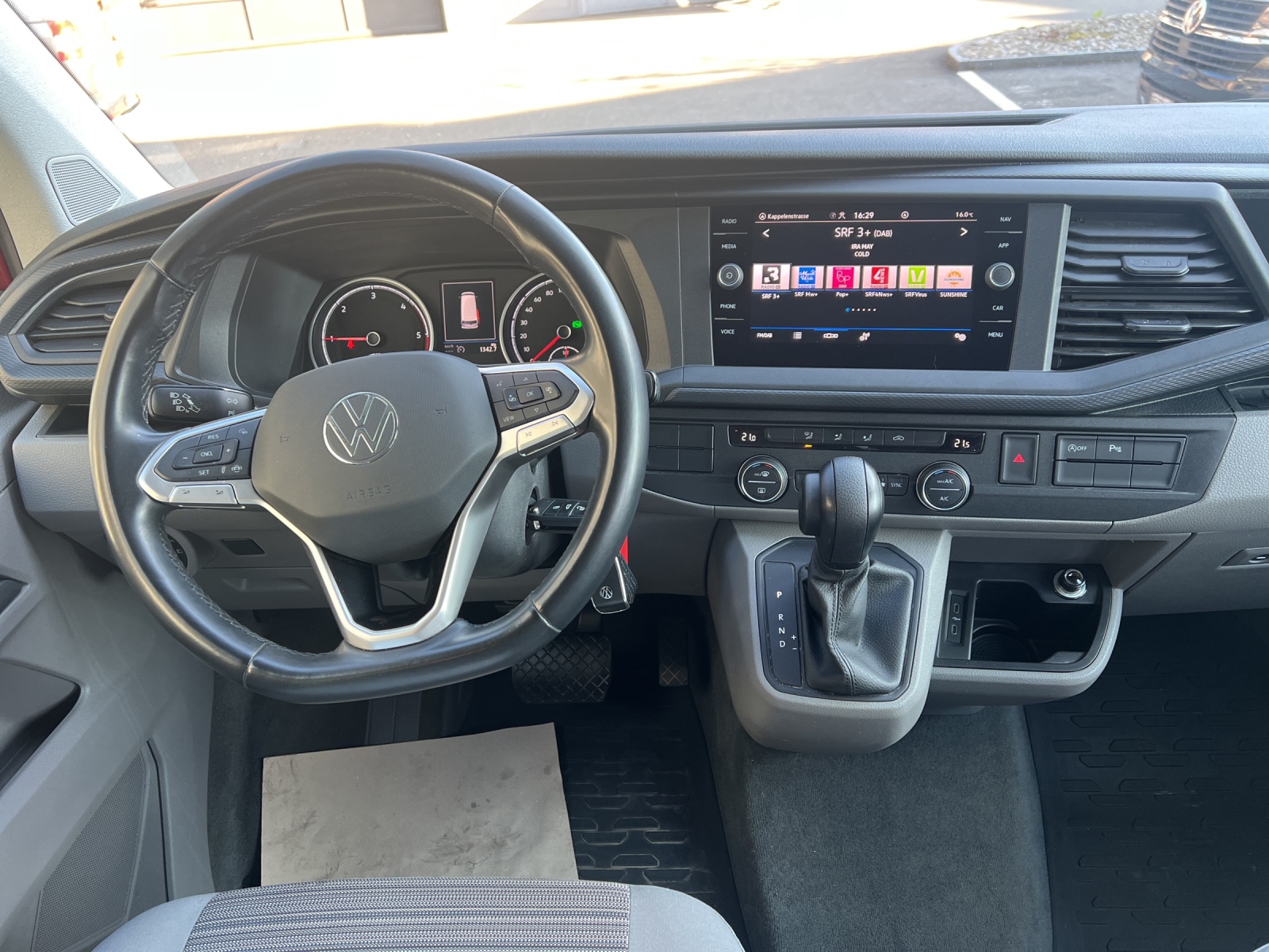 VW T6.1 California 2.0 TDI Beach Liberty Spirit DSG-image-8