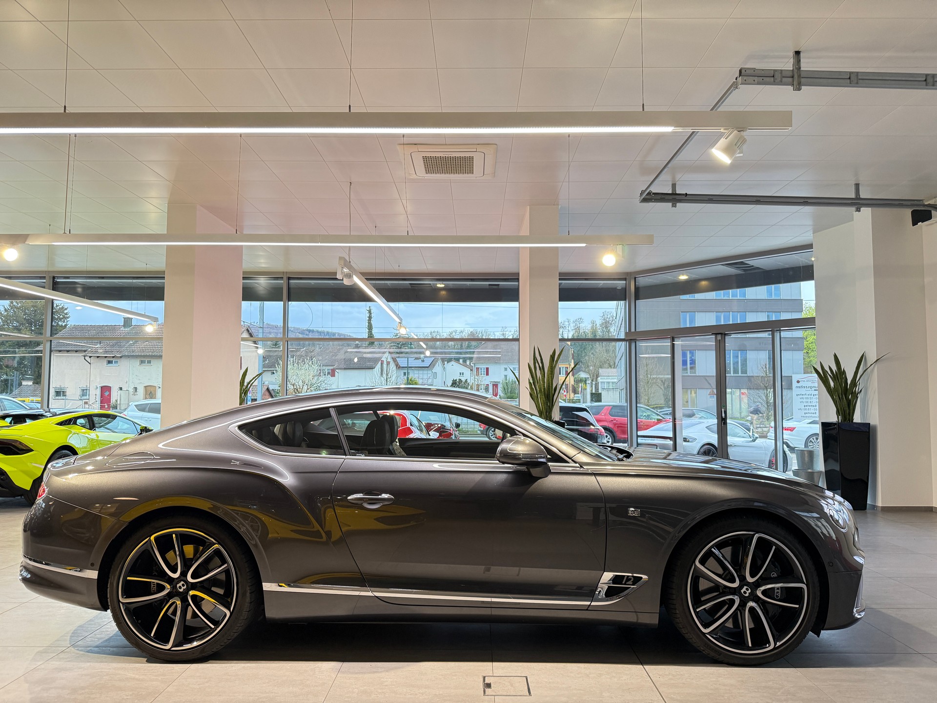 BENTLEY Continental GT 6.0 W12 First Edition-showroom-element-3