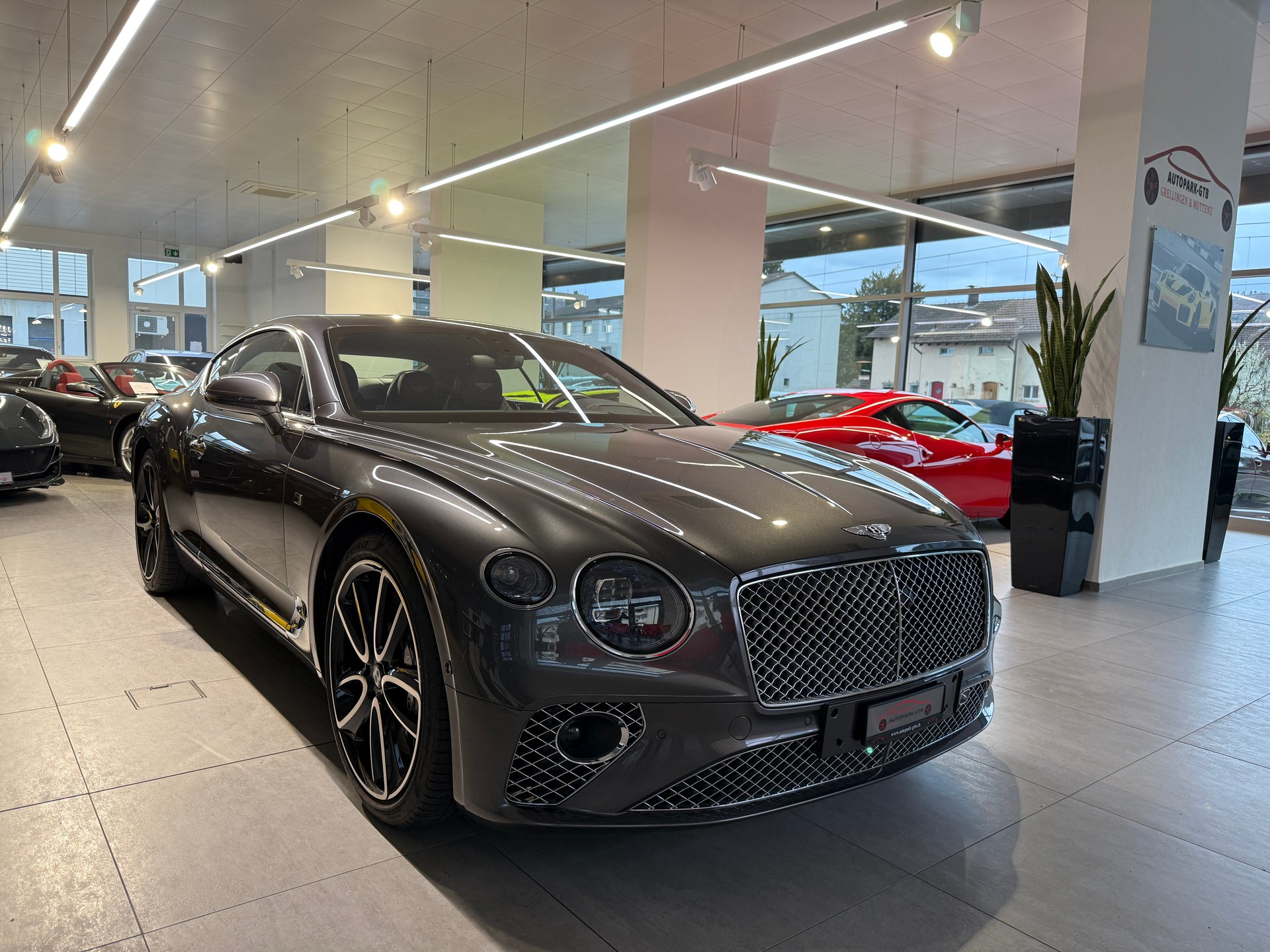 BENTLEY Continental GT 6.0 W12 First Edition-showroom-element-1