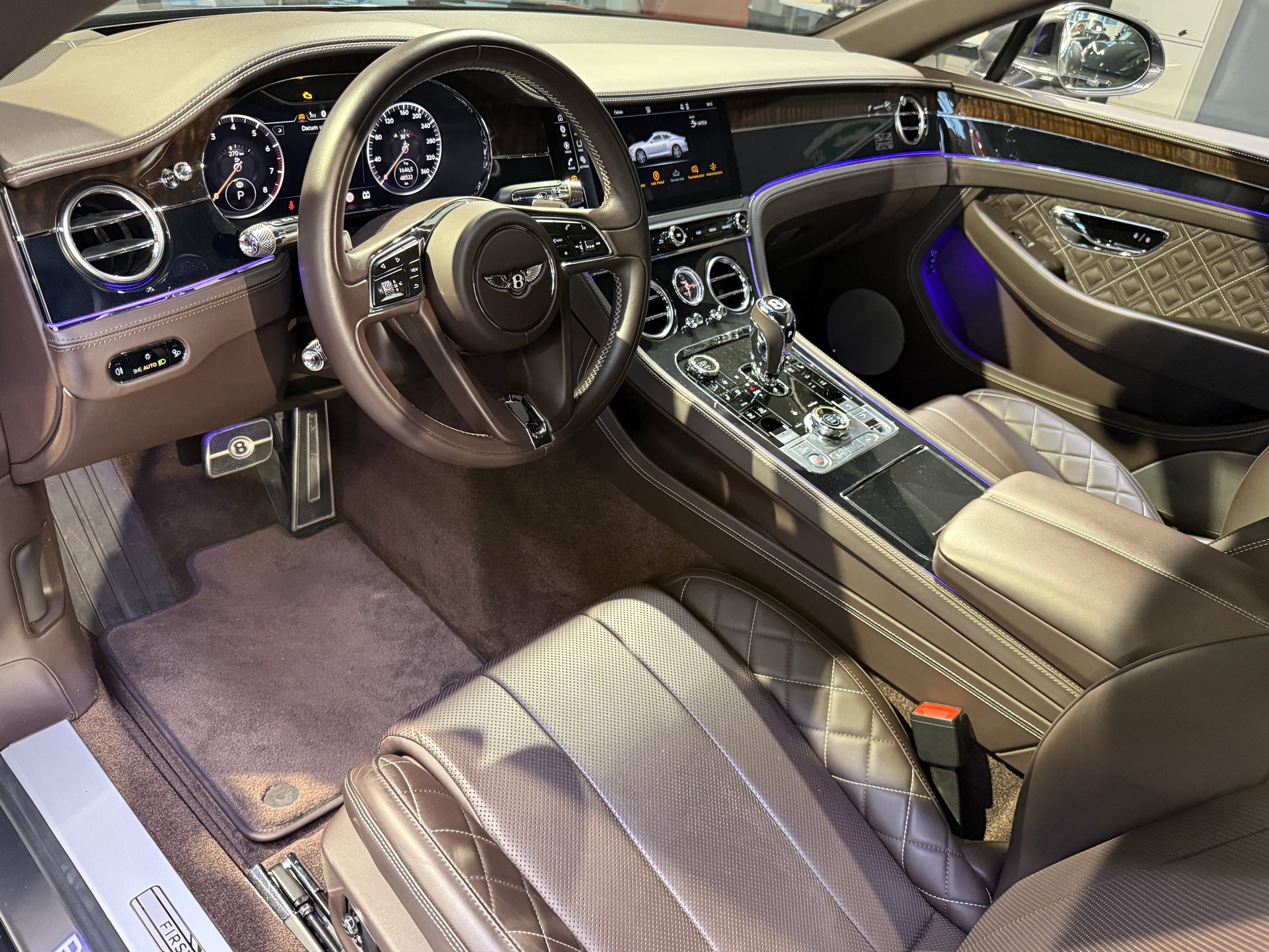 BENTLEY Continental GT 6.0 W12 First Edition-image-8