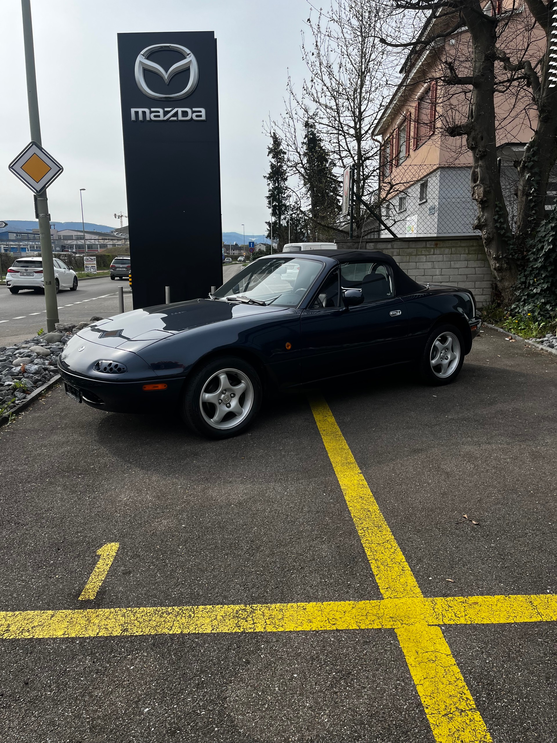 MAZDA MX-5 1.6i-16 HE