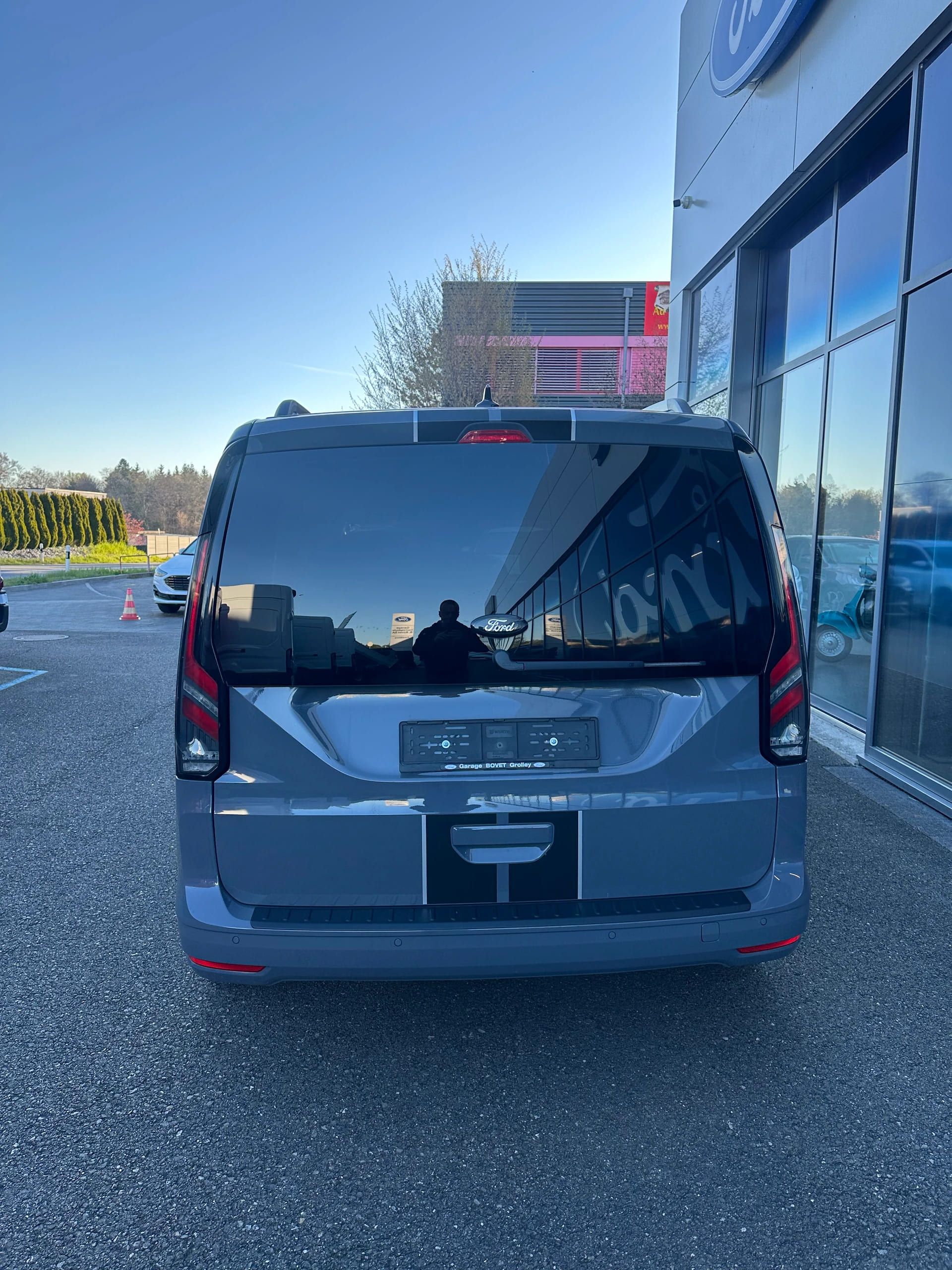 FORD TOURNEO Connect 2.0 EcoBlue 122 Sport 4x4-image-4