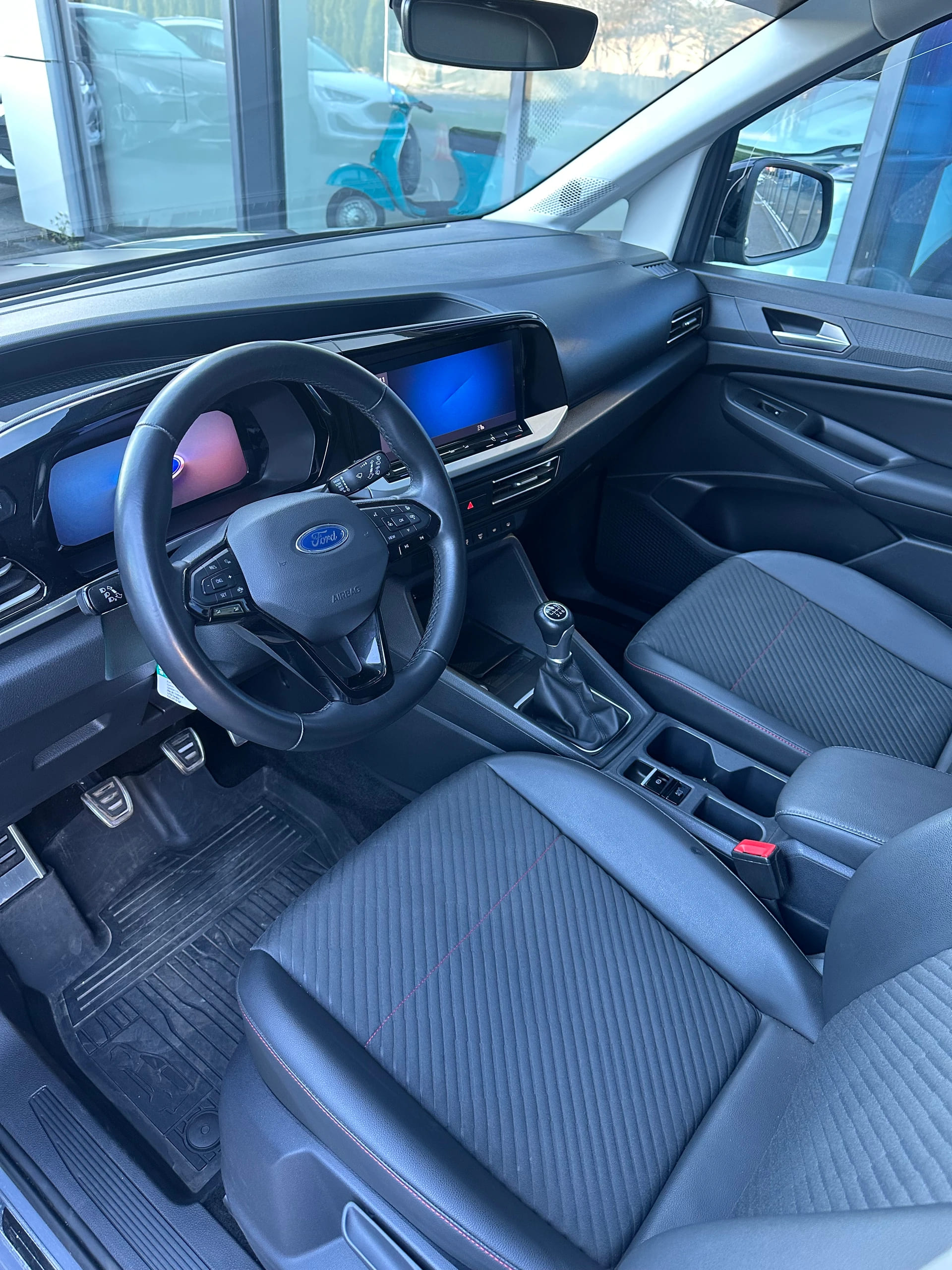 FORD TOURNEO Connect 2.0 EcoBlue 122 Sport 4x4-image-9