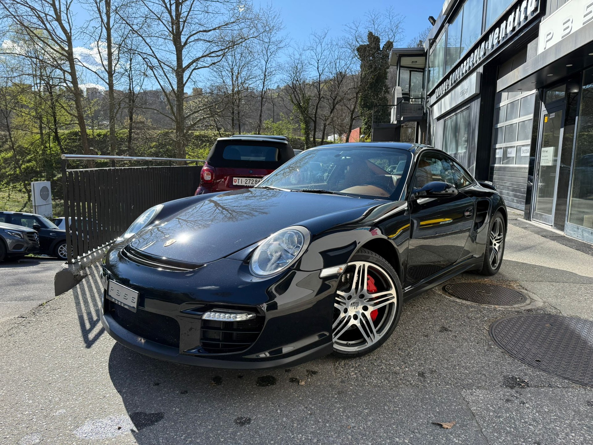 PORSCHE 911 Turbo Coupé-image-0