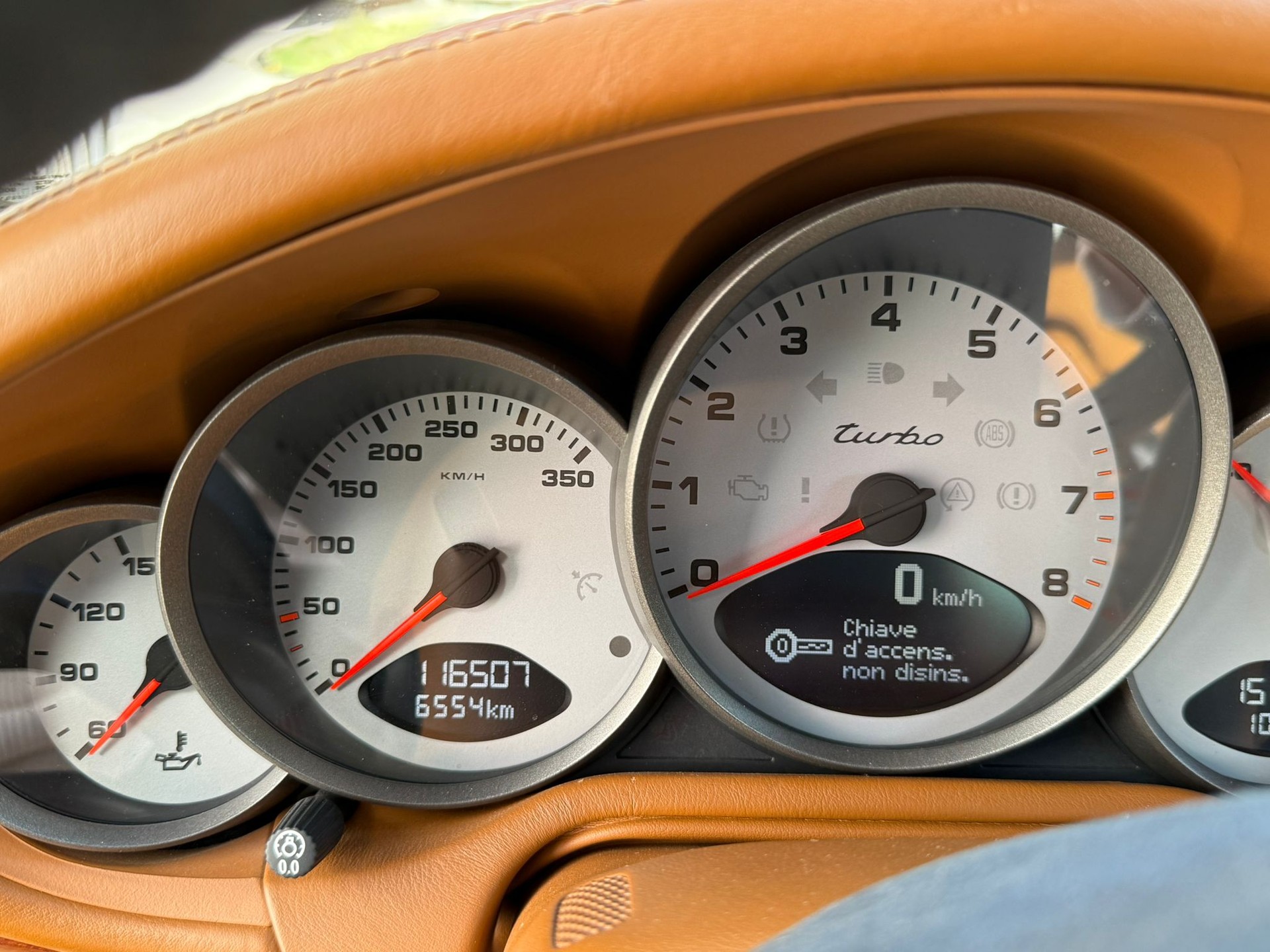 PORSCHE 911 Turbo Coupé-image-11