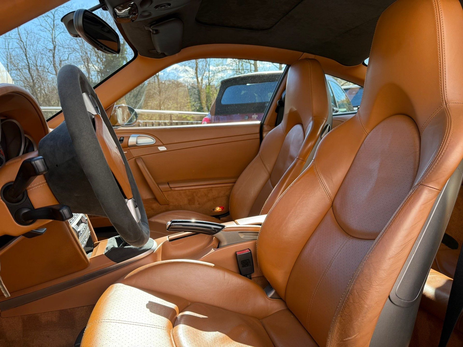 PORSCHE 911 Turbo Coupé-image-8