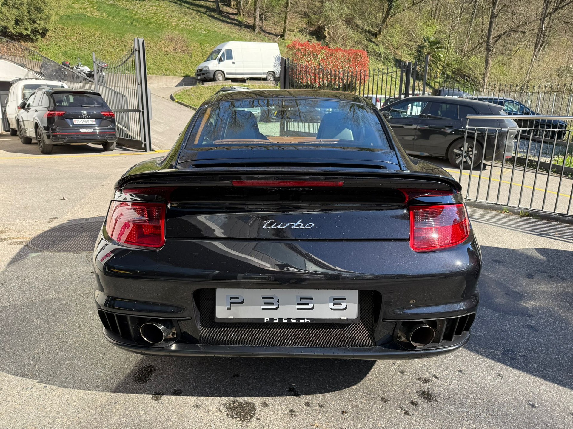 PORSCHE 911 Turbo Coupé-image-4