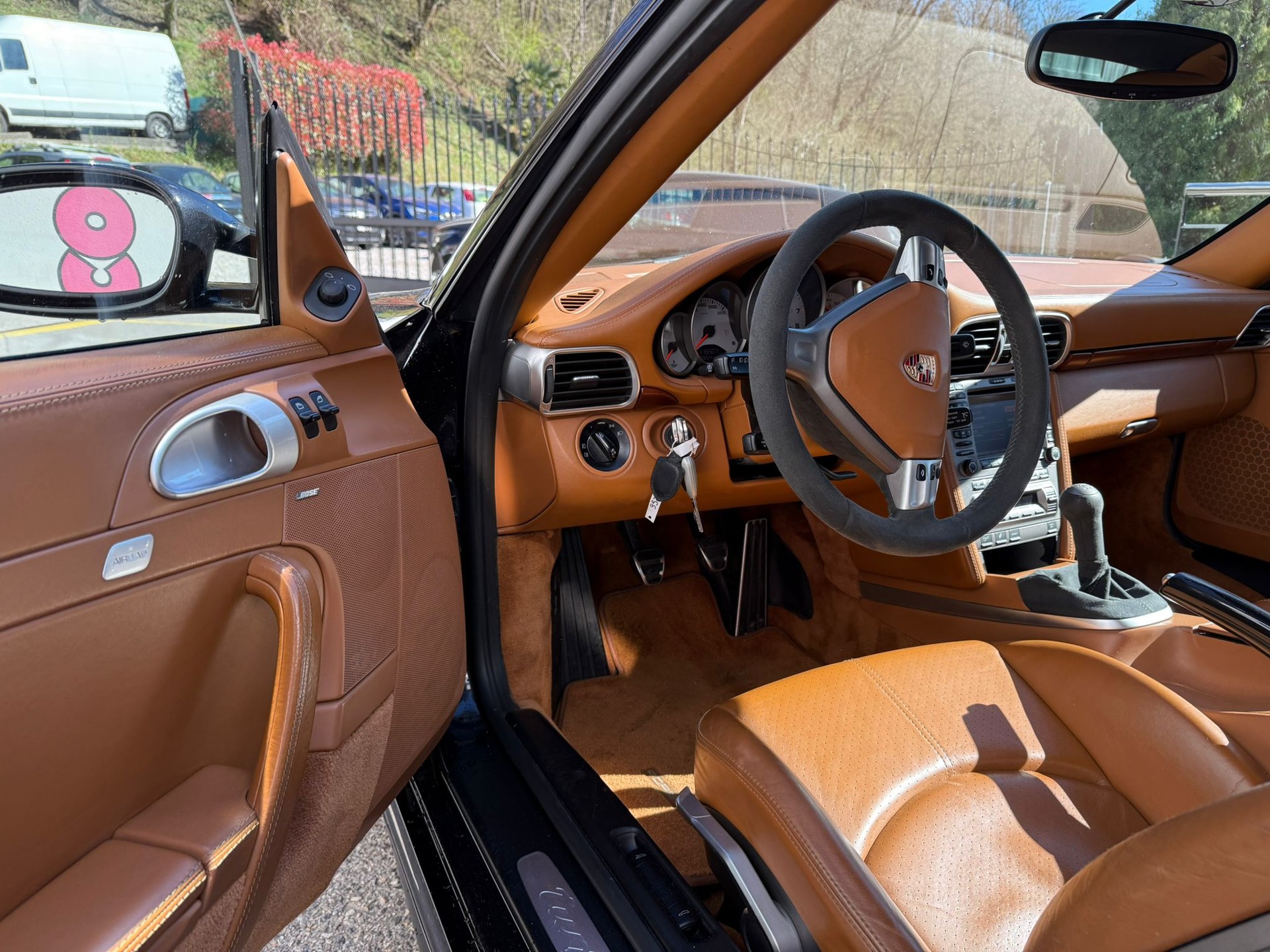 PORSCHE 911 Turbo Coupé-image-7