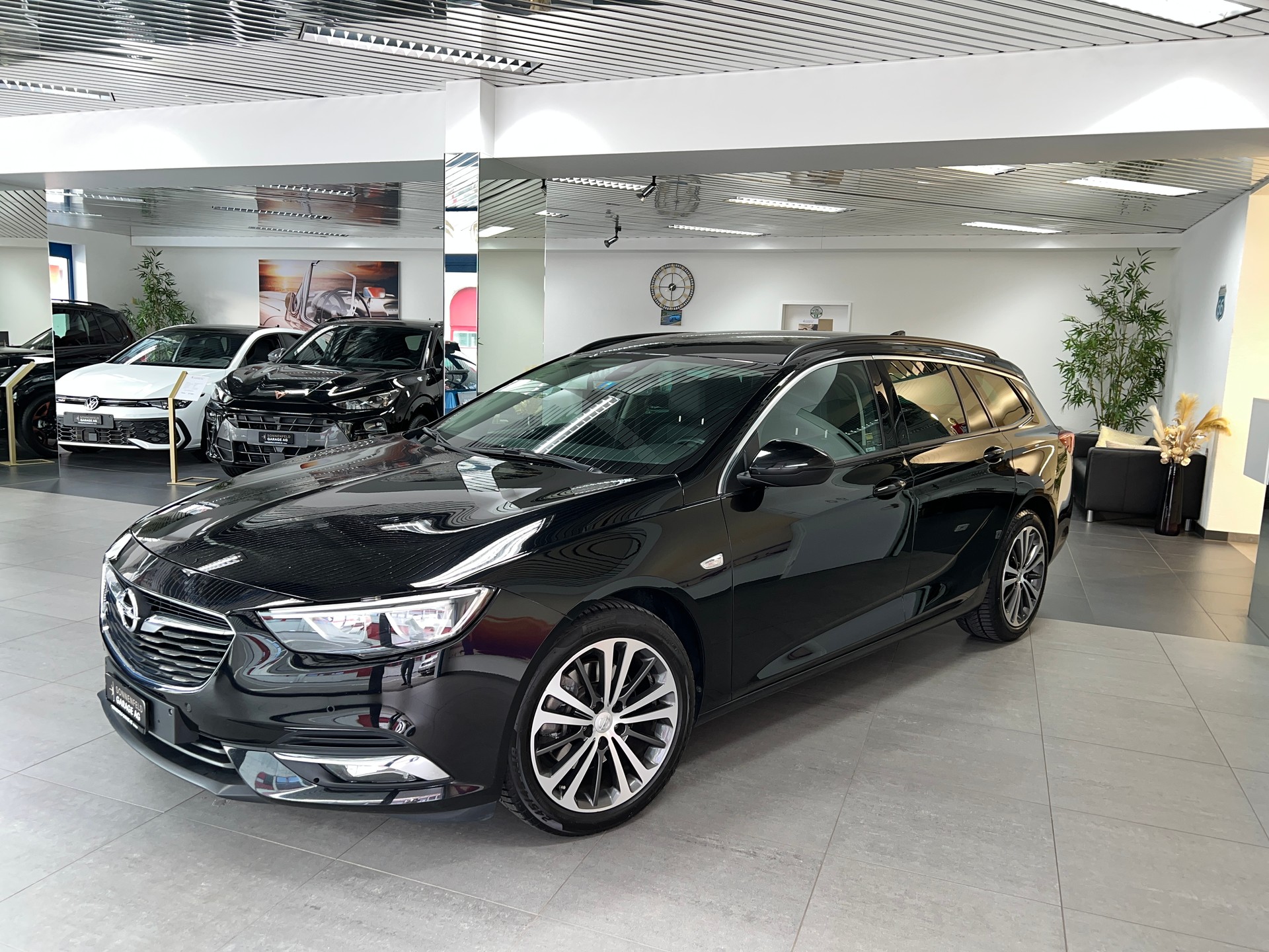 OPEL Insignia 2.0 CDTI Sports Tourer Excellence Automatic-image-3