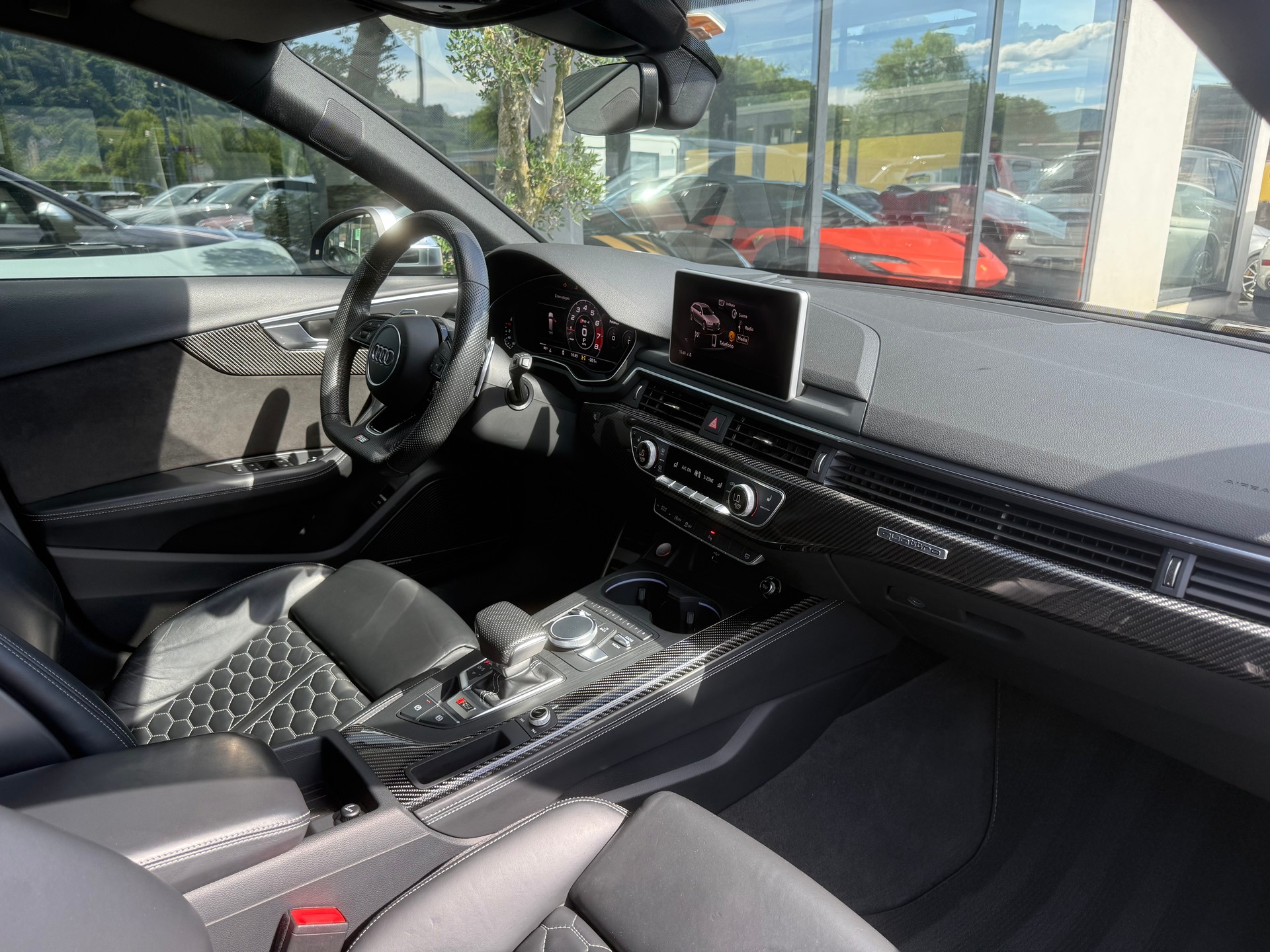 AUDI RS4 Avant 2.9 TFSI quattro tiptronic-image-12