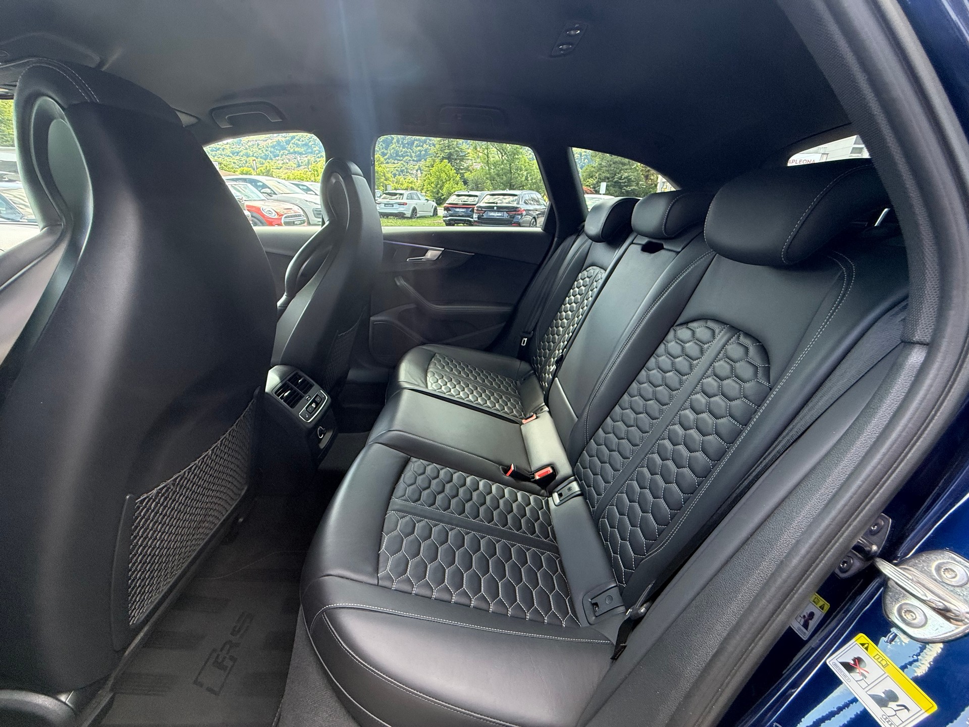 AUDI RS4 Avant 2.9 TFSI quattro tiptronic-image-17