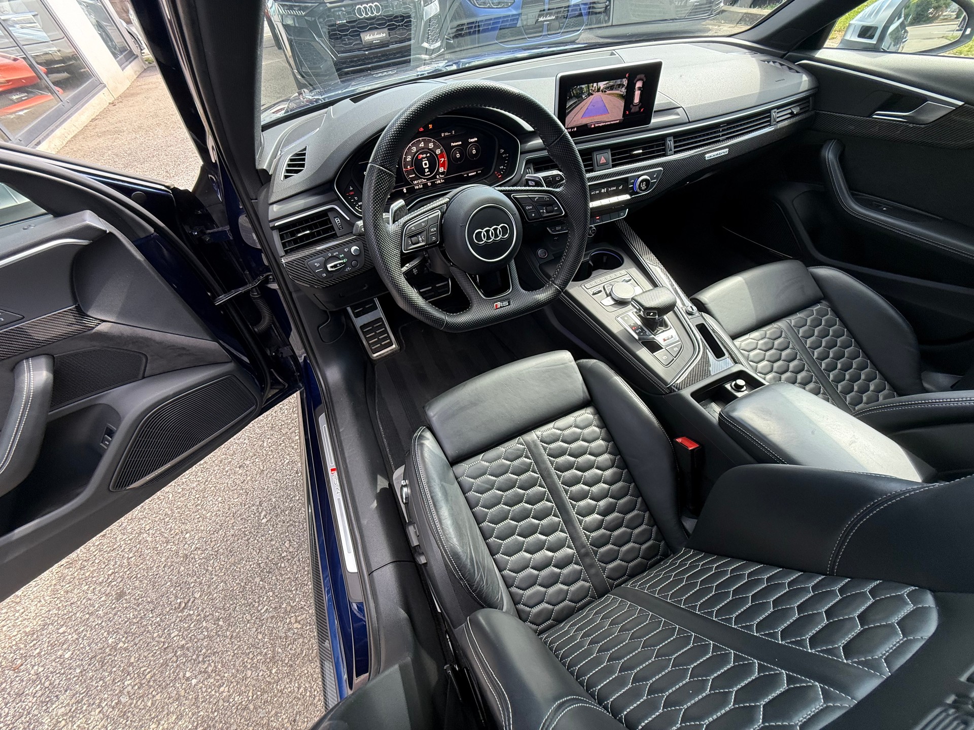 AUDI RS4 Avant 2.9 TFSI quattro tiptronic-image-9
