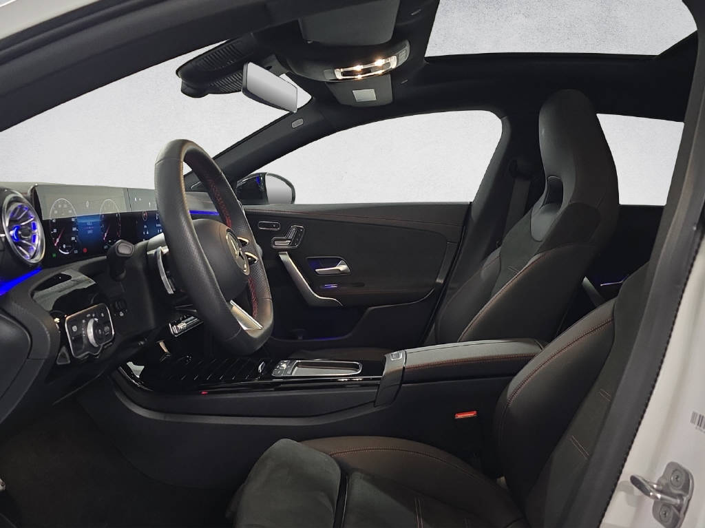 MERCEDES-BENZ CLA 250 AMG Line 4Matic Shooting Brake-image-9