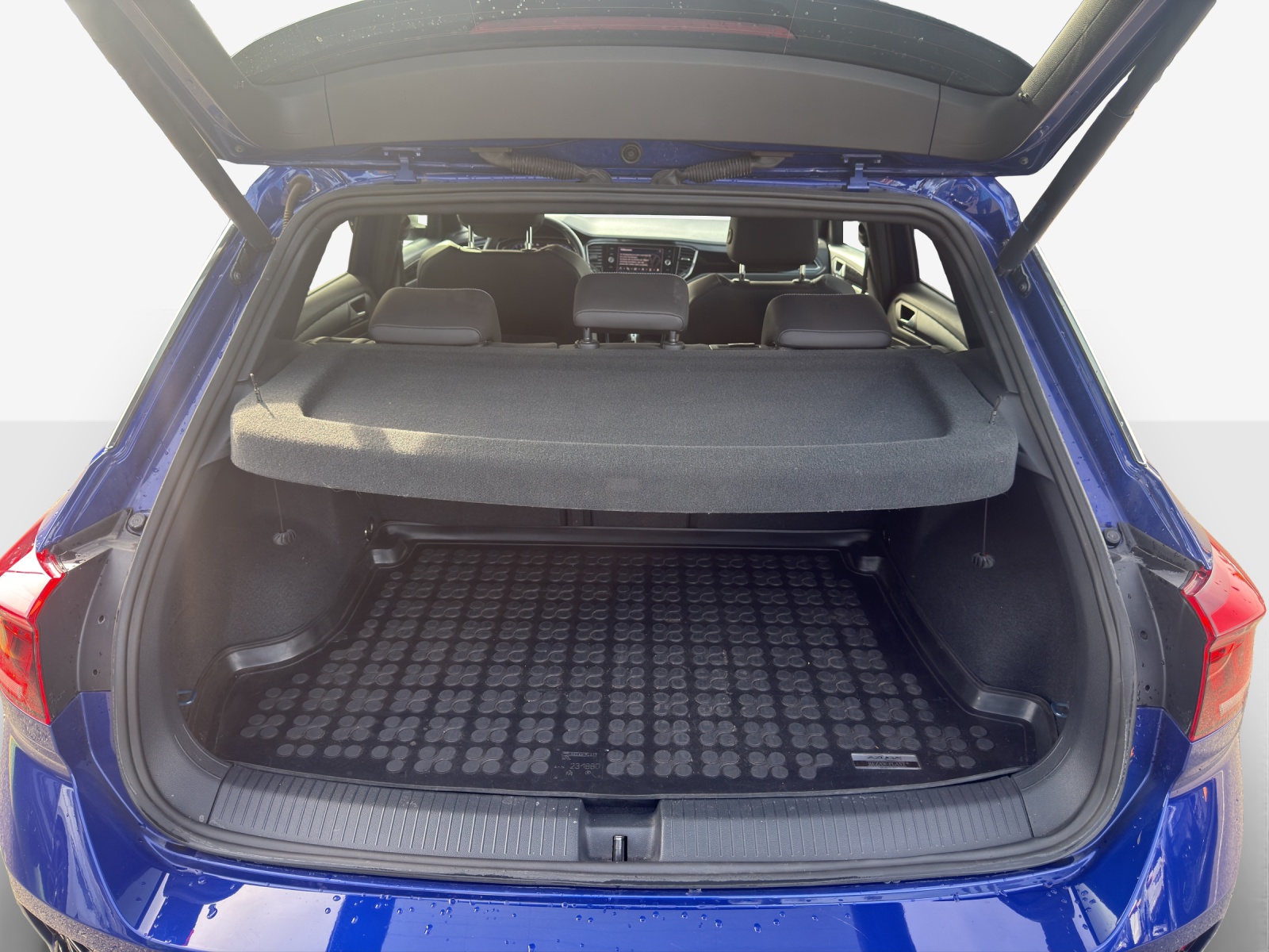 VW T-Roc 2.0 TSI R DSG 4Motion-image-12