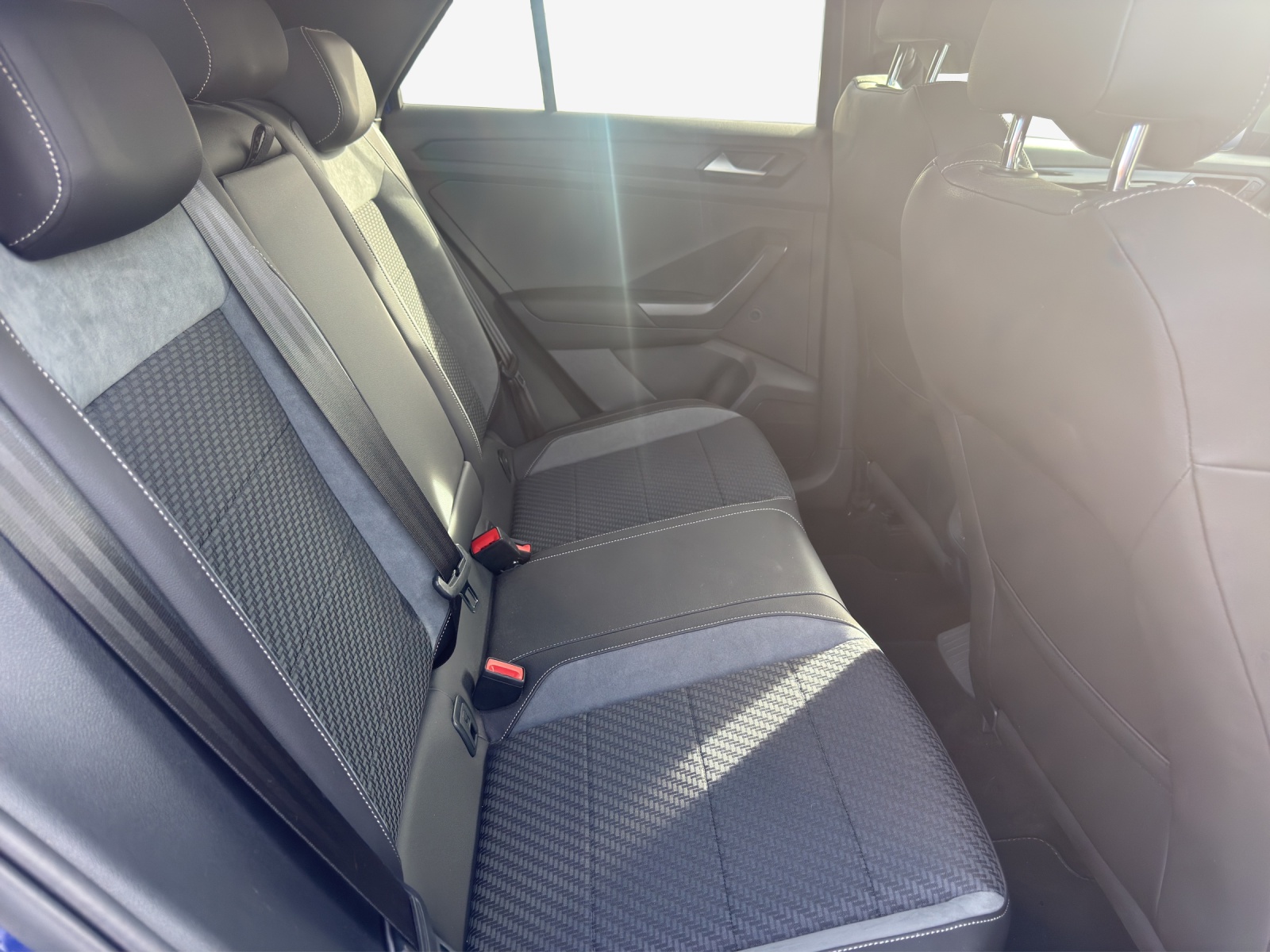 VW T-Roc 2.0 TSI R DSG 4Motion-image-13