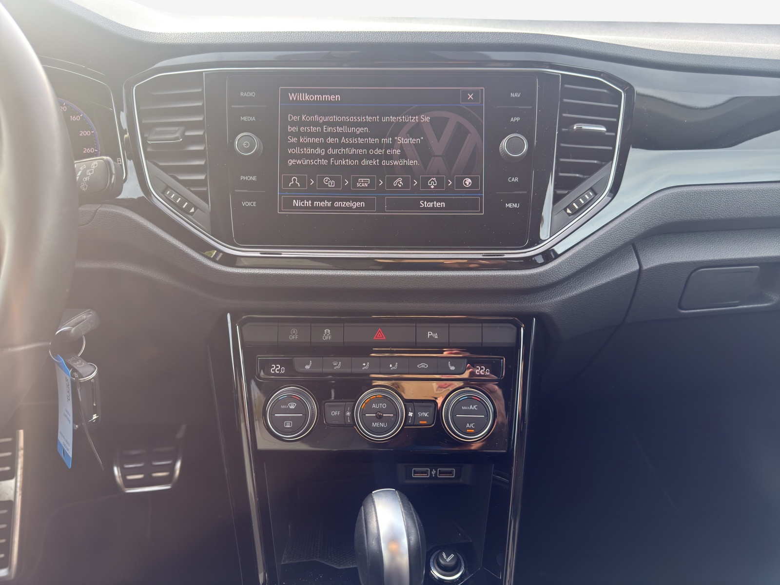 VW T-Roc 2.0 TSI R DSG 4Motion-image-10