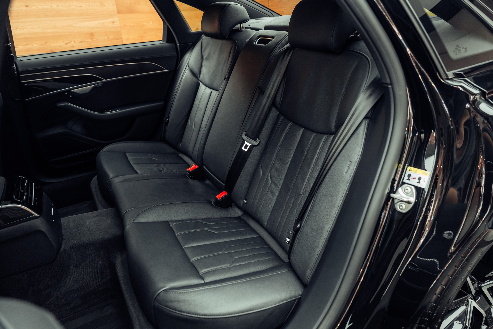 AUDI A8 50 TDI quattro tiptronic-image-10