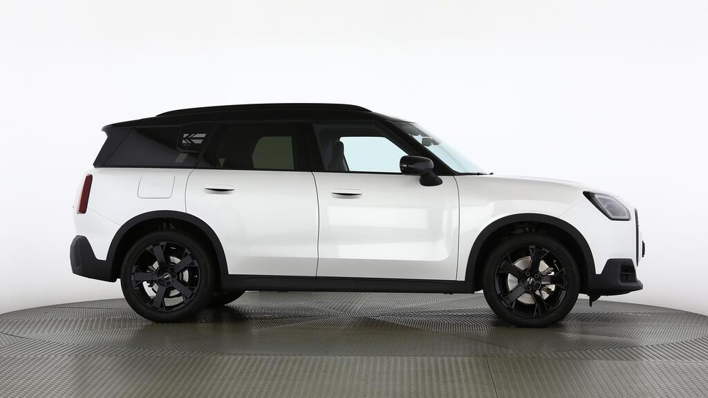 MINI Countryman S ALL4-image-1