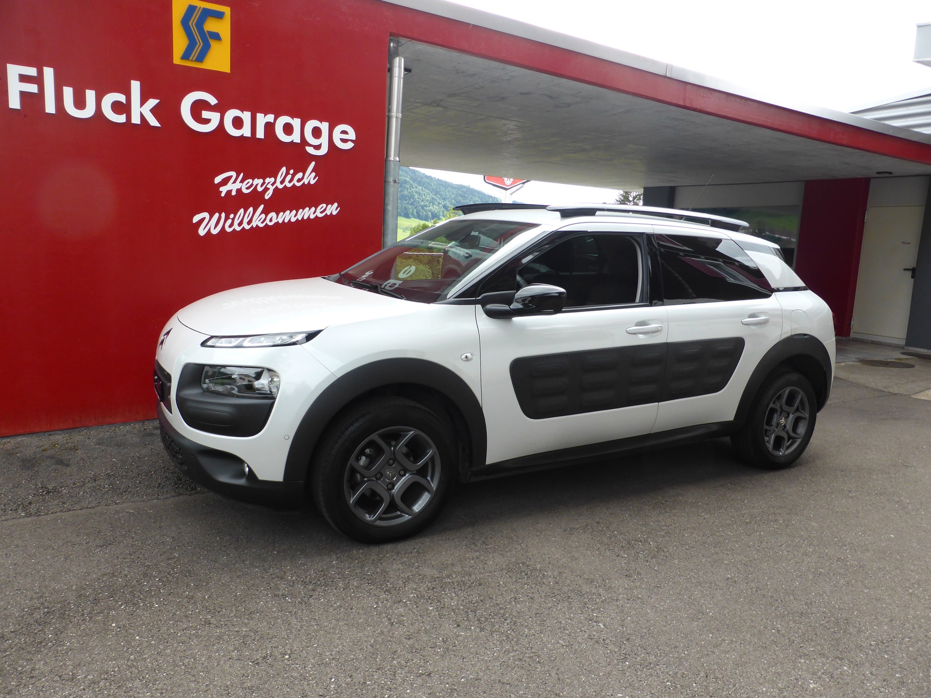 CITROEN C4 Cactus 1.2 e-THP Shine EAT6