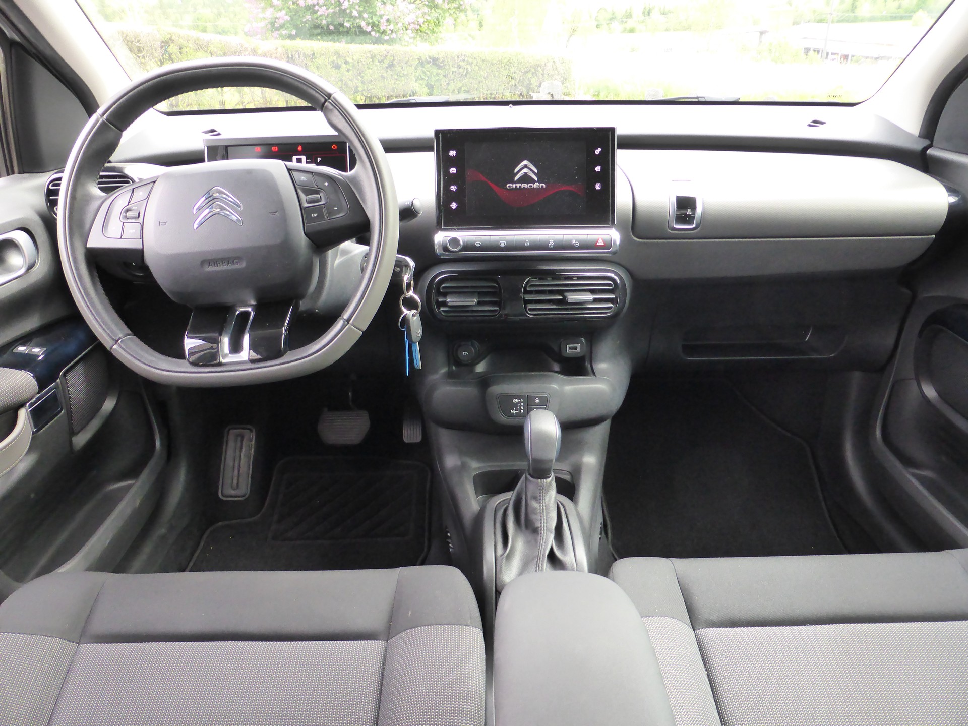 CITROEN C4 Cactus 1.2 e-THP Shine EAT6-image-11