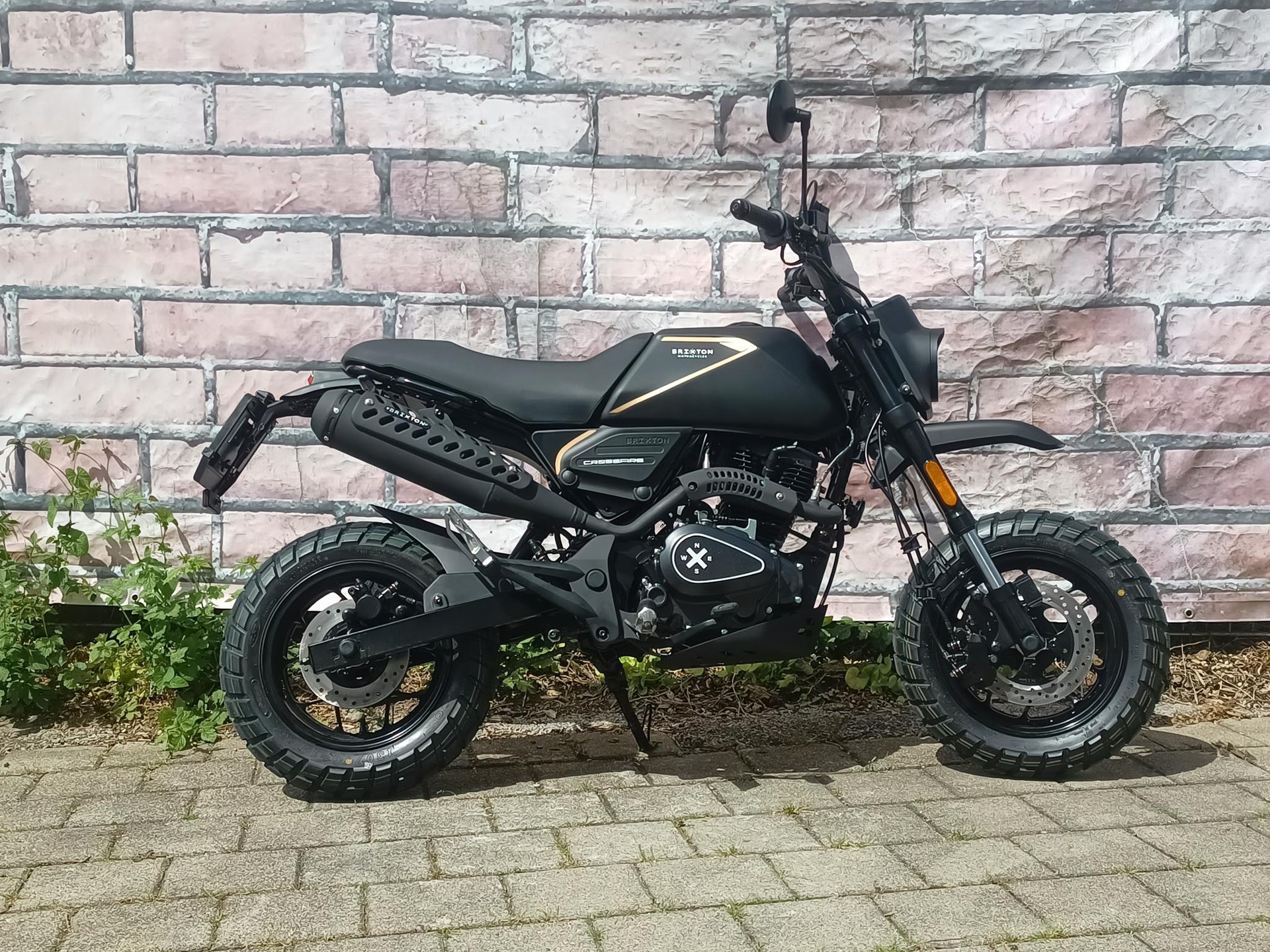 BRIXTON Crossfire 125 XS