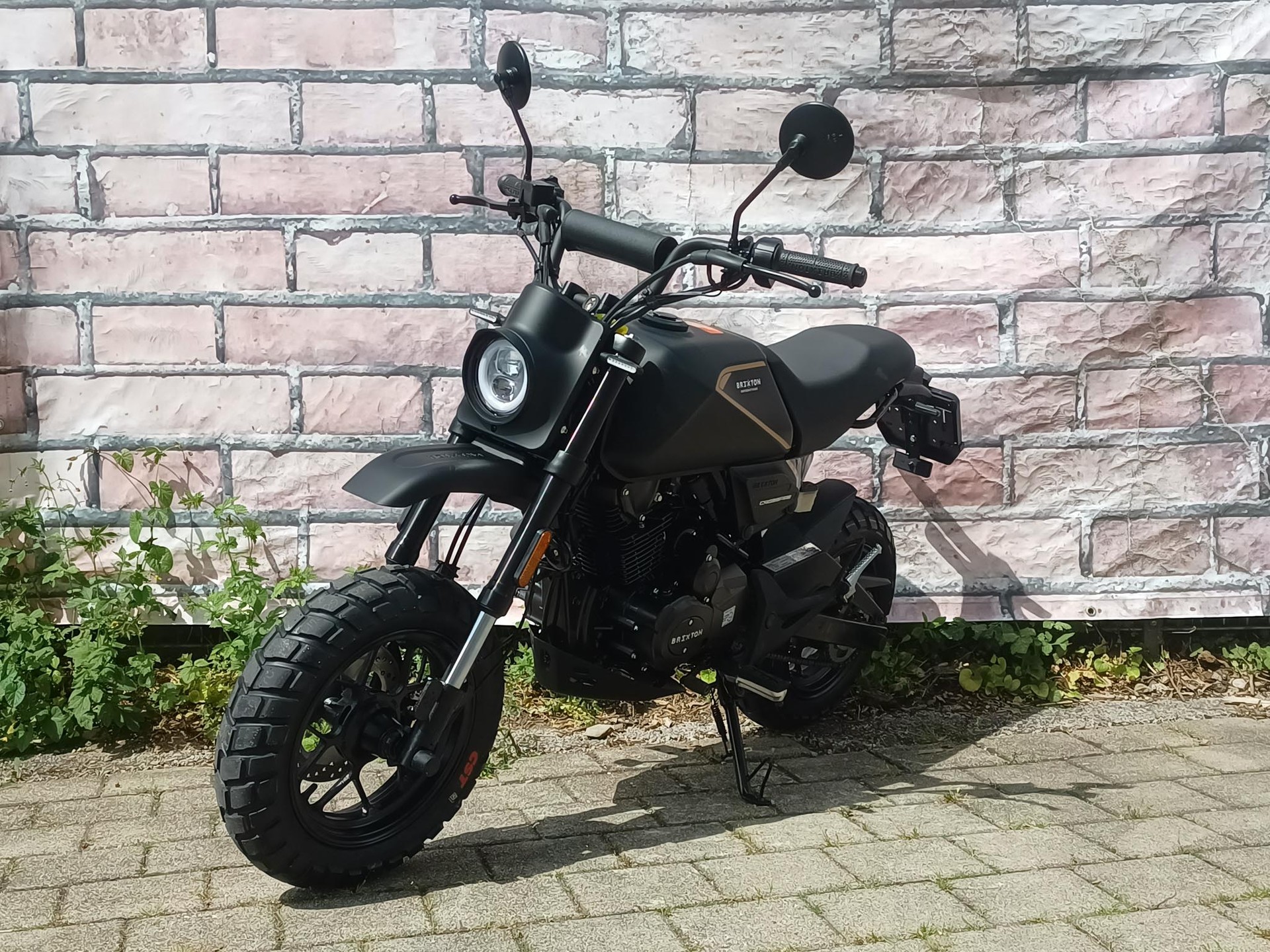 BRIXTON Crossfire 125 XS-image-3