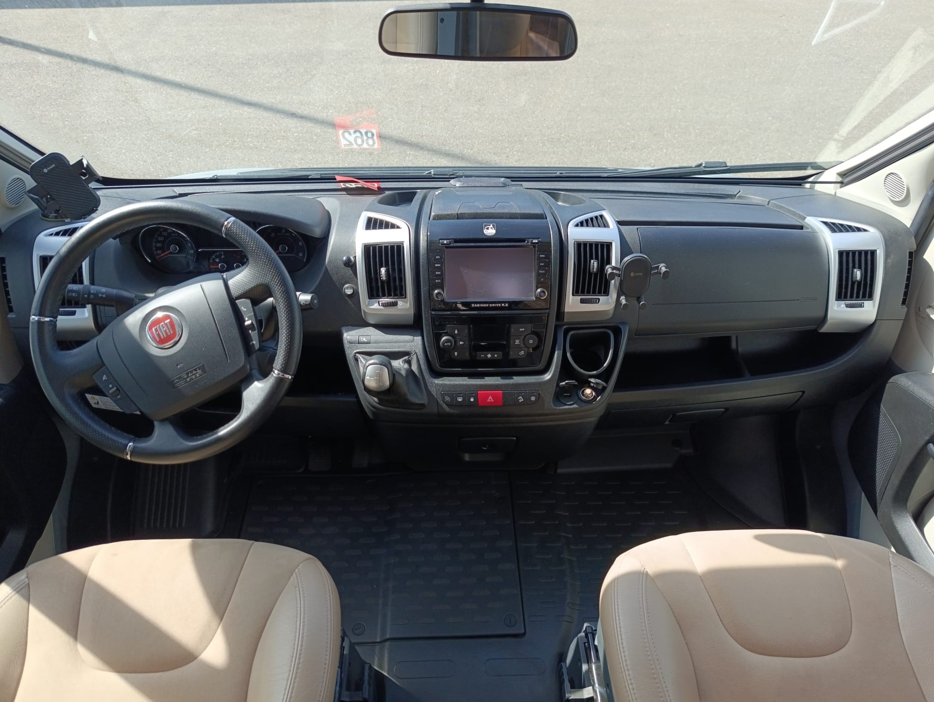 ADRIA C Compact SL**Das perfekte Wohnmobil für alle, die beim Fahren keine Kompromisse machen wollen** Automat 150PS*-image-6