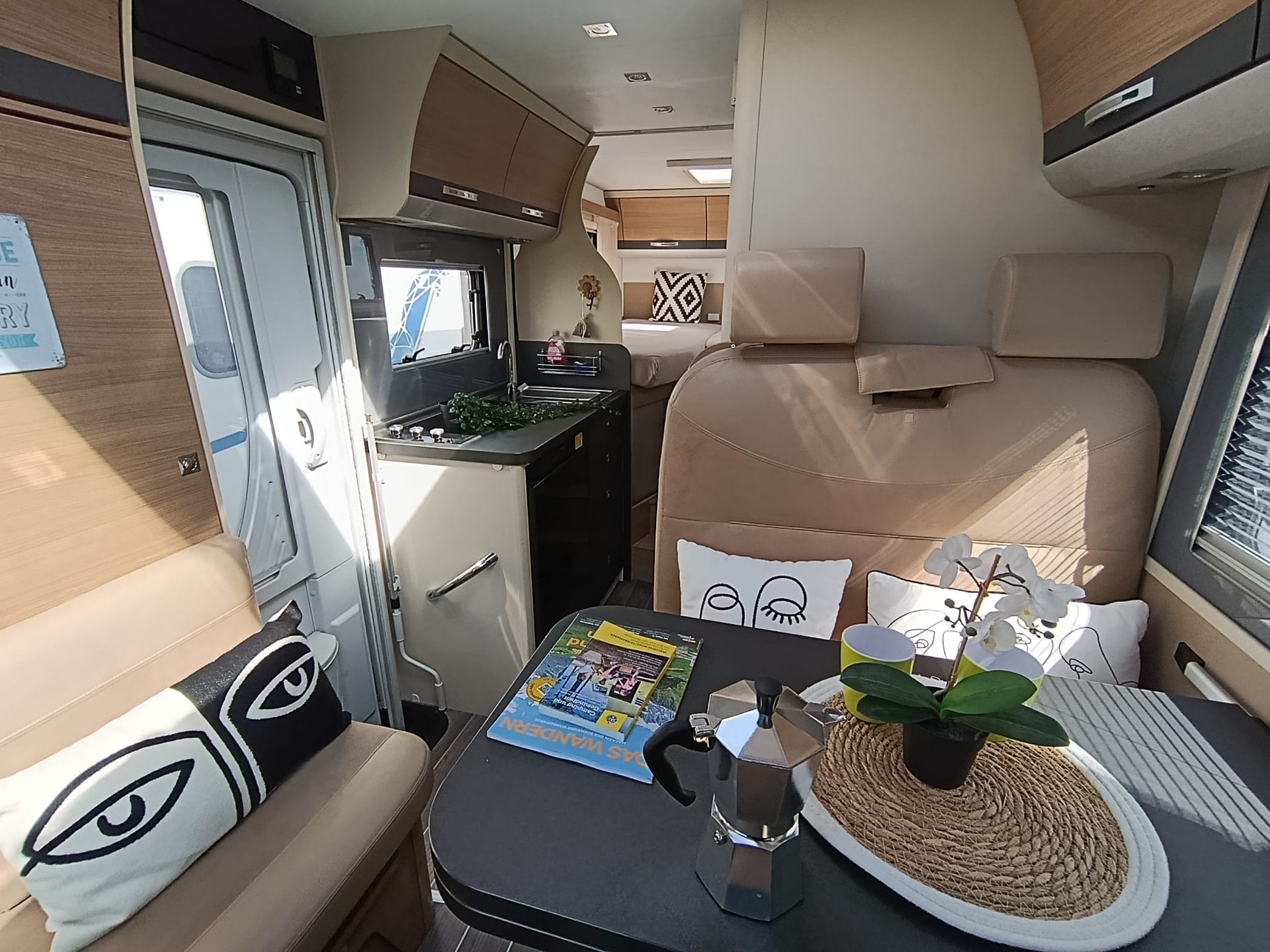 ADRIA C Compact SL**Das perfekte Wohnmobil für alle, die beim Fahren keine Kompromisse machen wollen** Automat 150PS*-image-11