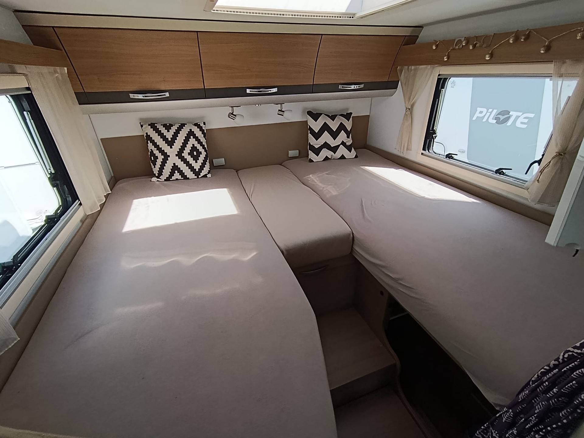 ADRIA C Compact SL**Das perfekte Wohnmobil für alle, die beim Fahren keine Kompromisse machen wollen** Automat 150PS*-showroom-element-3