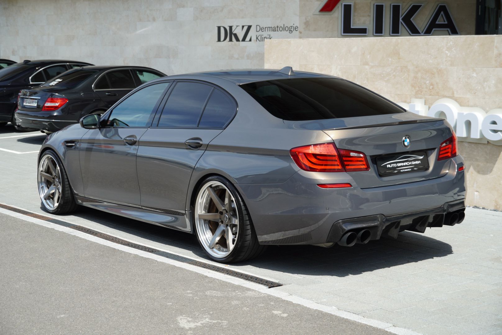 BMW M5 Drivelogic Champagne Quartz Metallic-image-10
