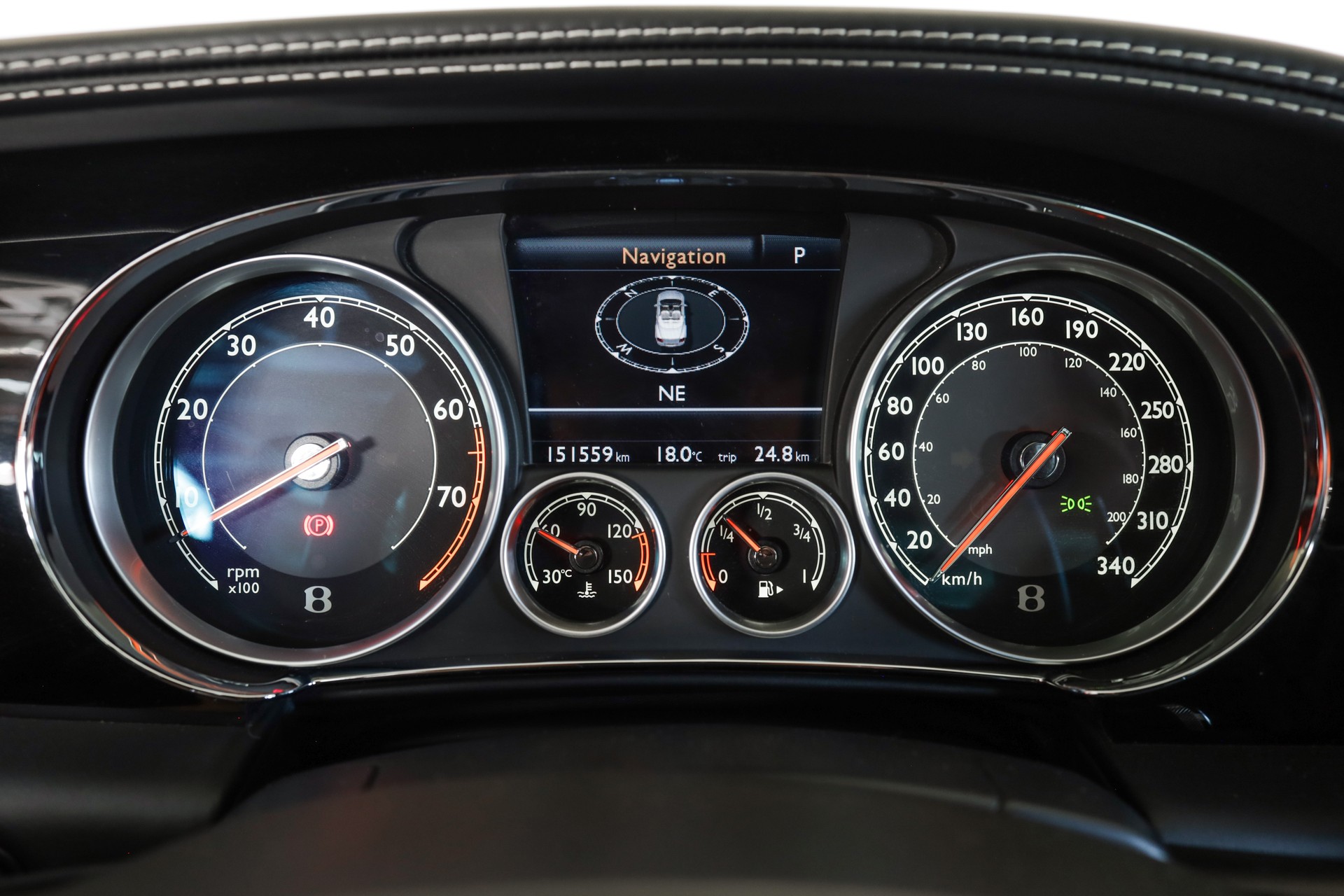 BENTLEY Continental GTC 4.0 V8-image-12