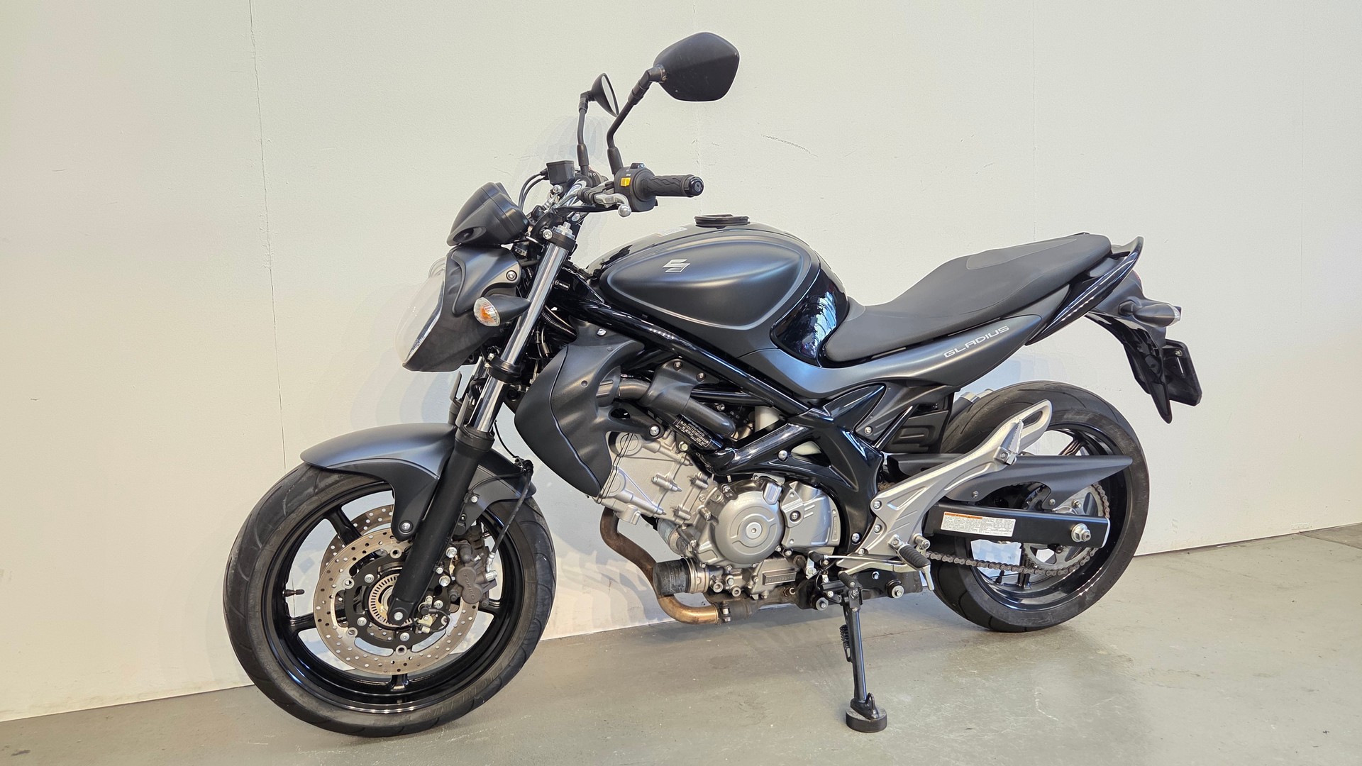 SUZUKI SFV 650 Gladius ABS-showroom-element-3