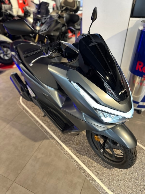 HONDA PROMO PCX 125 i ABS DX TFT Connectivity-showroom-element-1