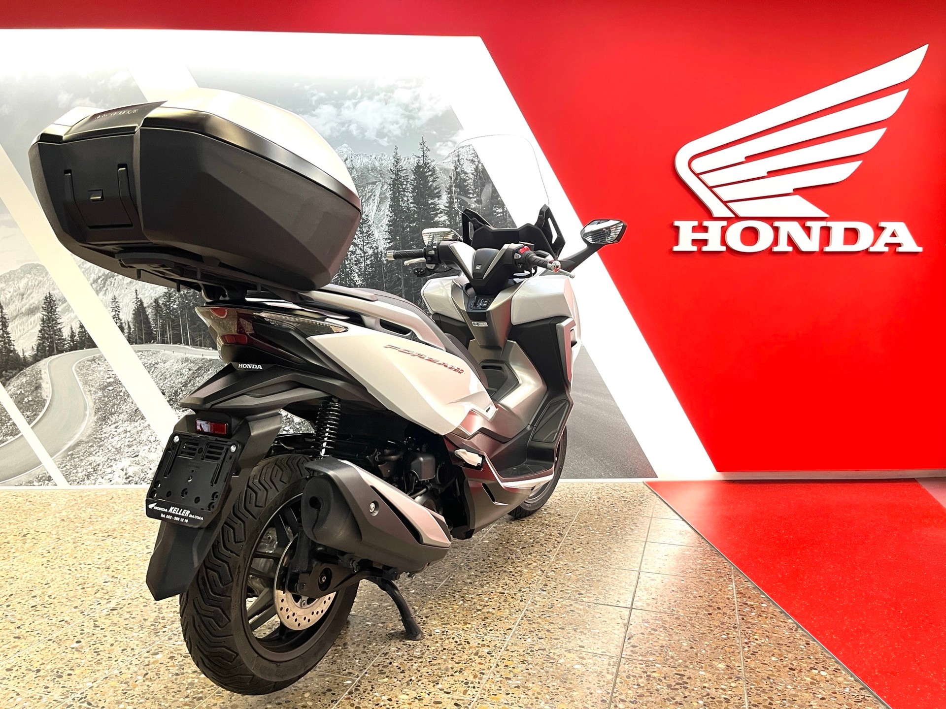 HONDA NSS 350-showroom-element-3